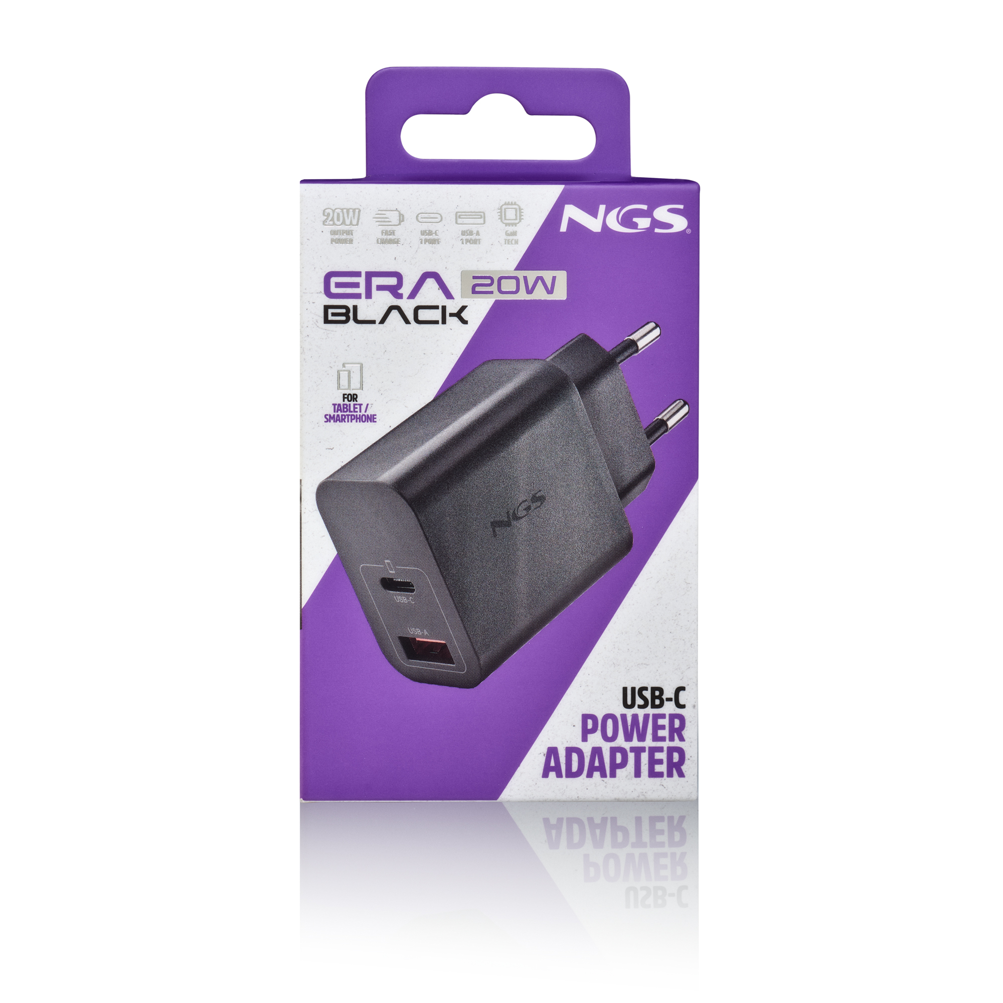 Adaptador de corriente USB-C NGS Era 20W negro sobre fondo blanco. Carga rápida, para tableta/smartphone.