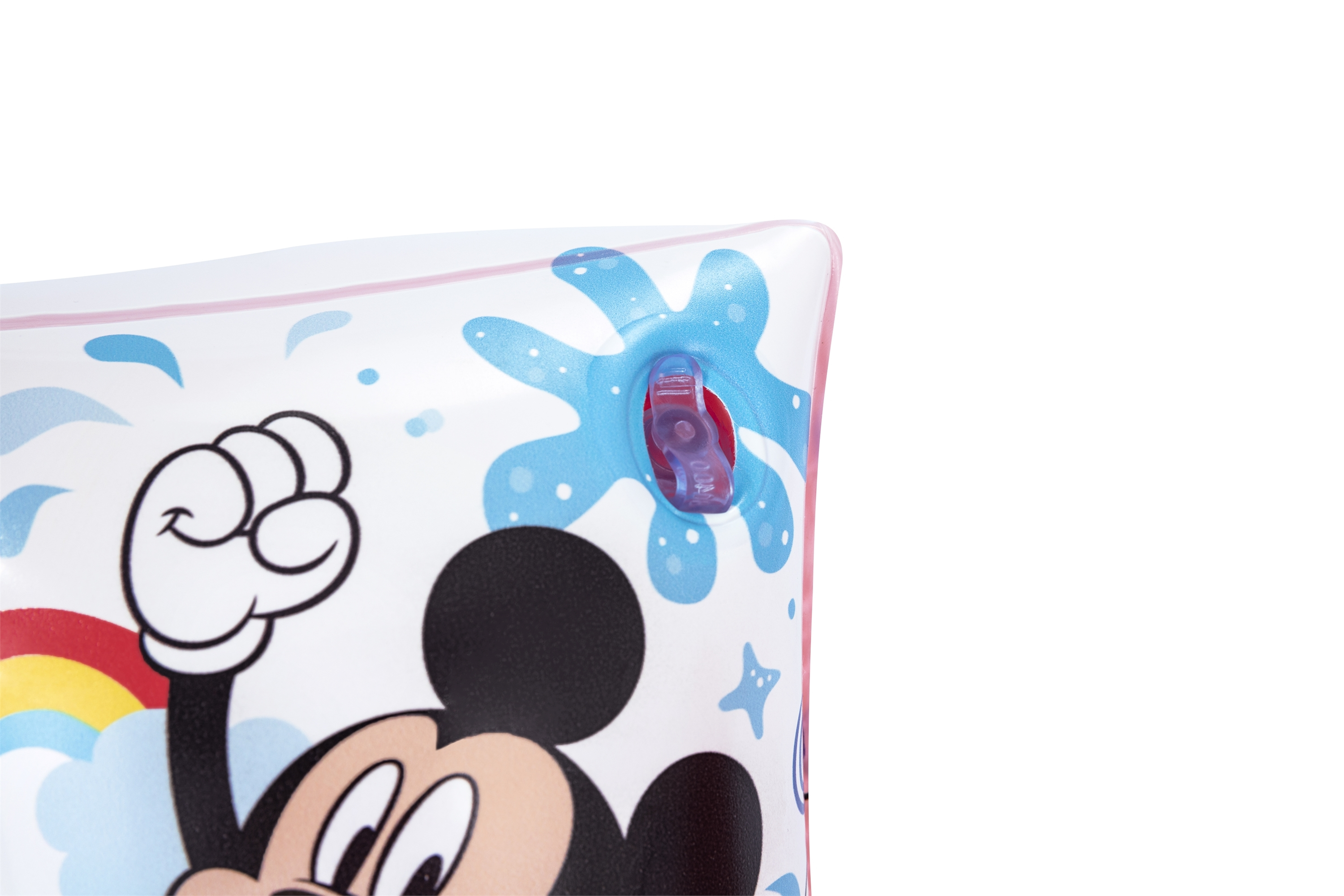 Eine aufblasbare Armmanschette mit Micky Maus-Design. Sie hat ein blaues Ventil und einen roten Rand.