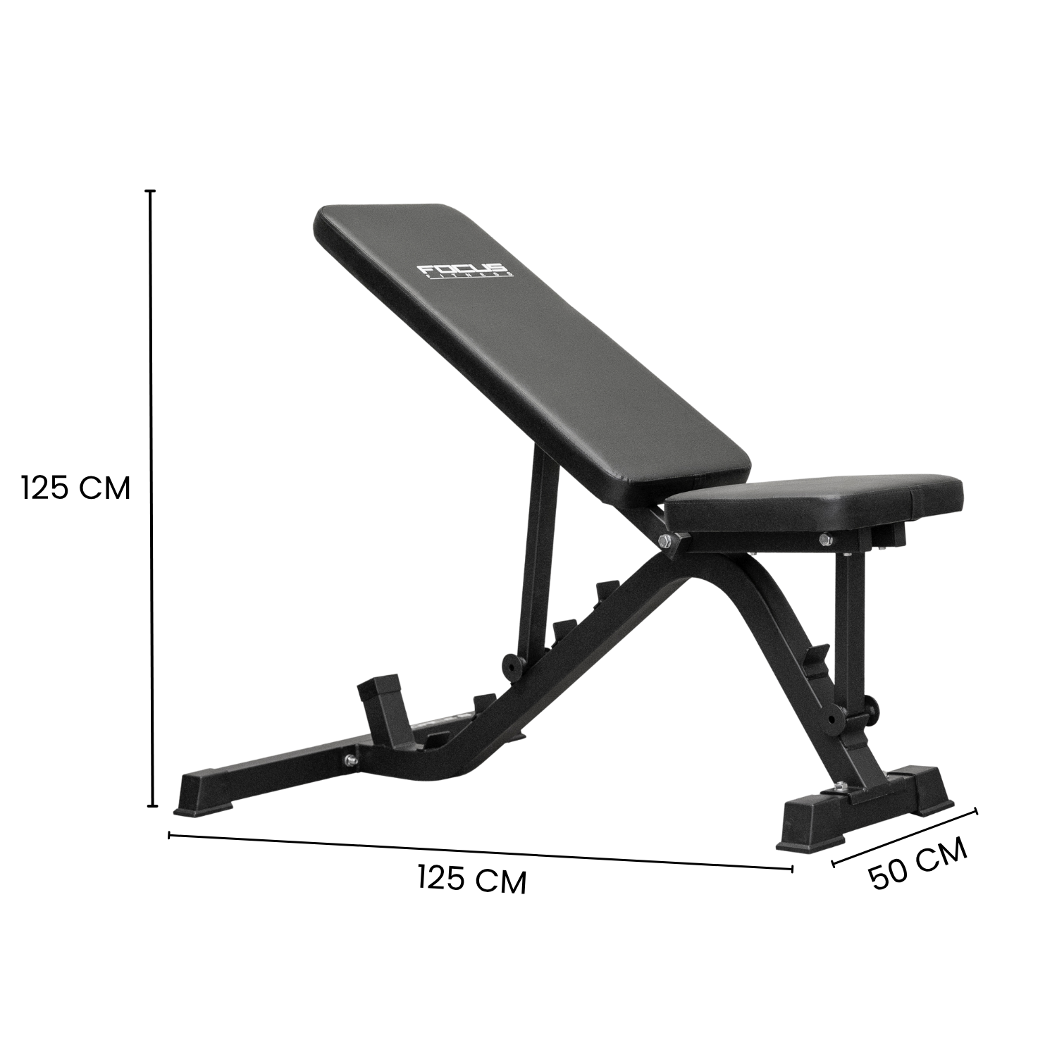 Zwarte verstelbare halterbank. Voorzien van een gewatteerde zitting en rugleuning. Afmetingen: 125 cm lang, 50 cm breed, 125 cm hoog. Merk: FOCUS.