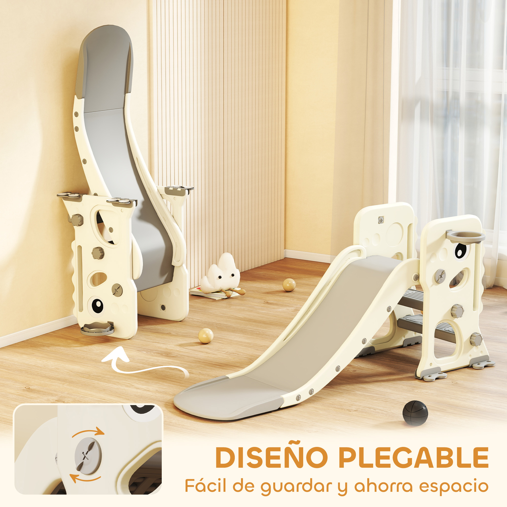 Un tobogán plegable de color crema para niños. La imagen también contiene un juguete y una pelota negra. El fondo es una habitación con suelo de madera.