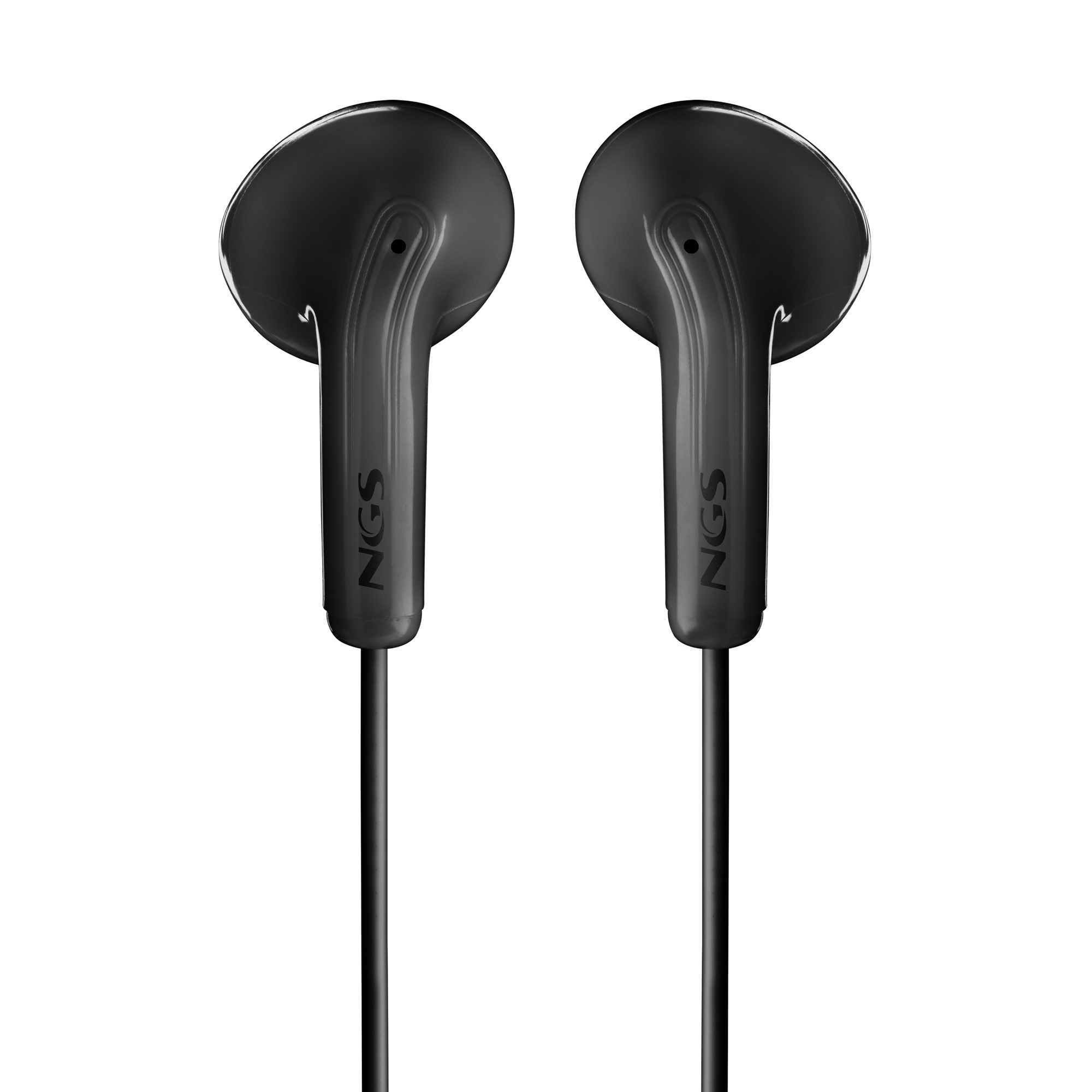 Coppia di auricolari neri su sfondo bianco. Su ogni auricolare è stampata la parola NGS.