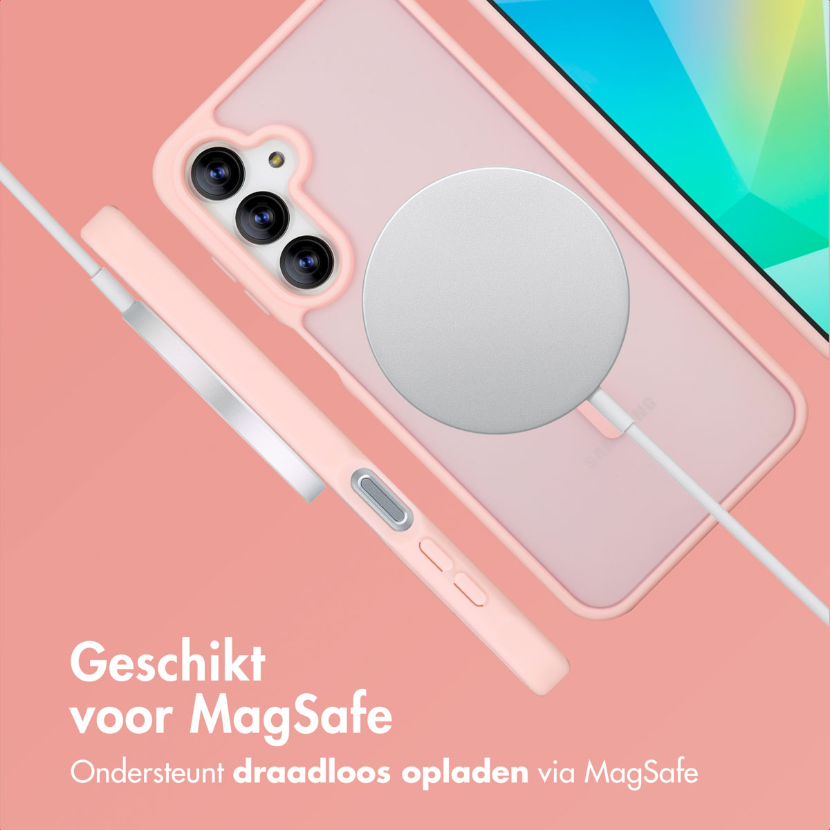 Custodia rosa per telefono con caricatore MagSafe. La custodia contiene un telefono con tre fotocamere. Lo sfondo è rosa.