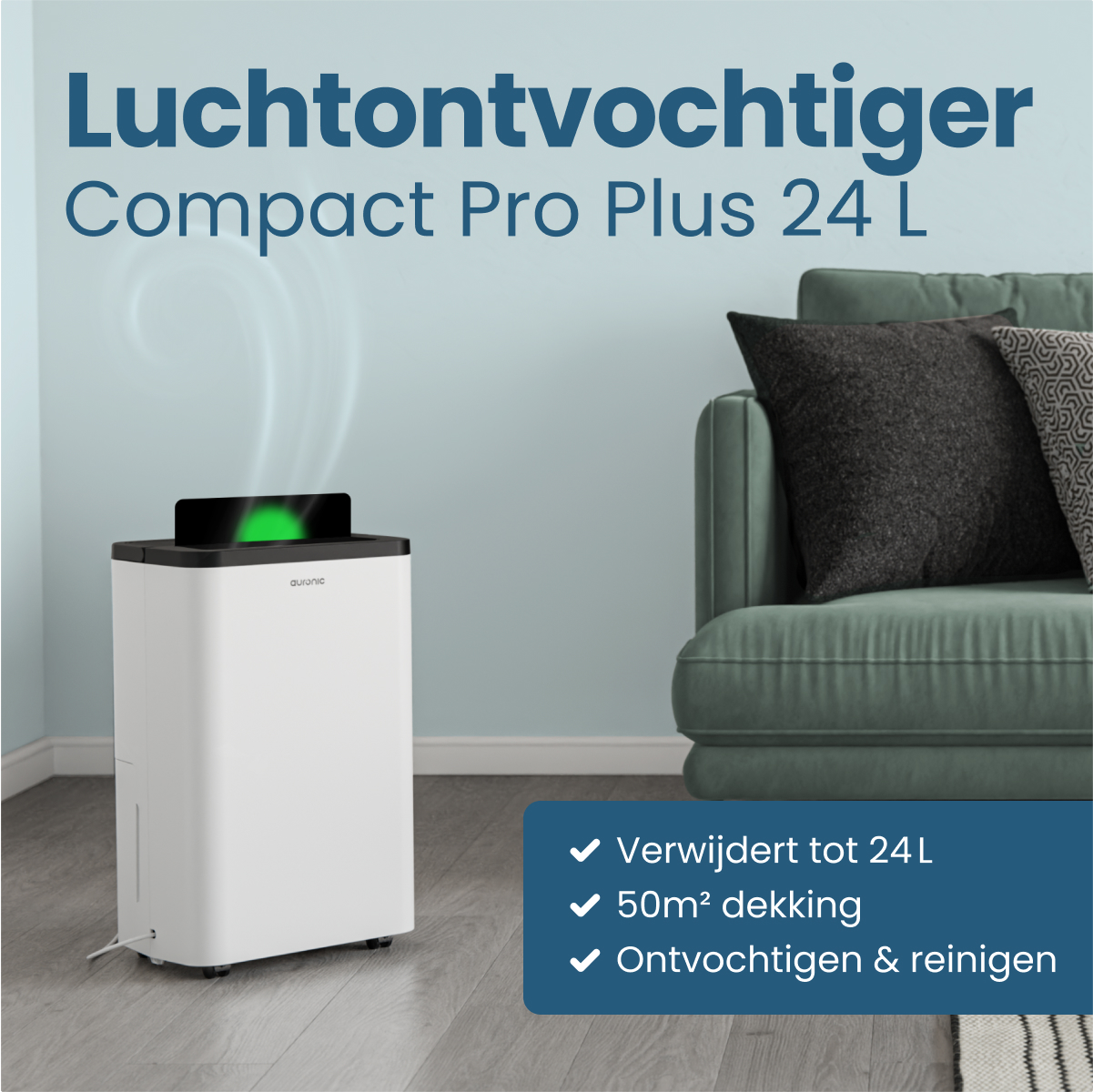 Een witte luchtontvochtiger links. Een groene bank met kussens rechts. Tekst: Compact Pro Plus 24 L. Informatie rechtsonder.
