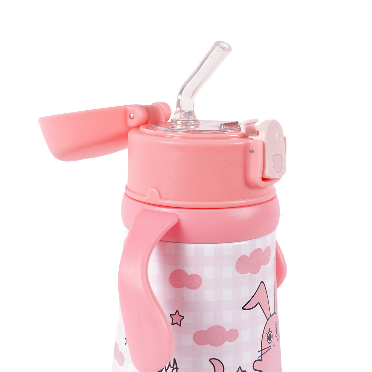Pembe, çizgi film tavşanı tasarımlı su şişesi. Katlanır bir kapağı, pipeti ve kulpu vardır. Arka plan beyazdır.
