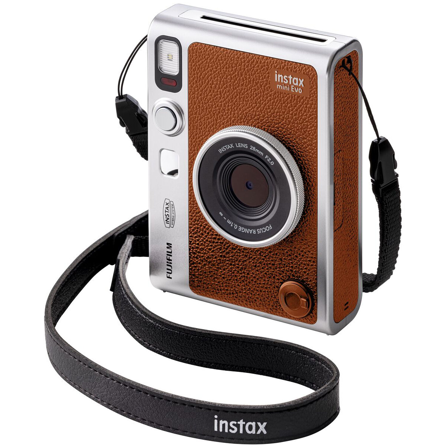 Beyaz zemin üzerinde siyah kayışlı kahverengi ve gümüş Instax Mini Evo kamera. Lens ortada.