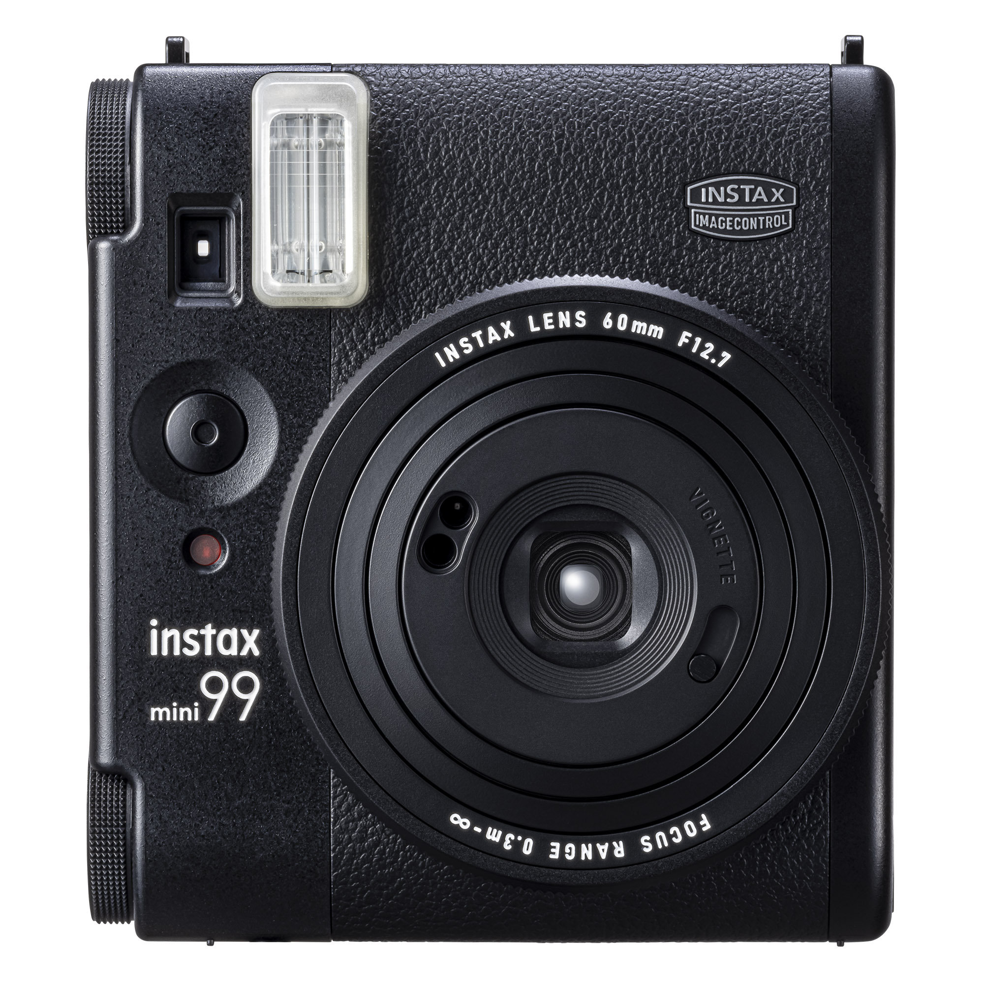 Siyah Instax Mini 99 fotoğraf makinesi. Mercek, flaş ve çeşitli kontrol düğmeleri bulunur. Arka plan beyazdır.