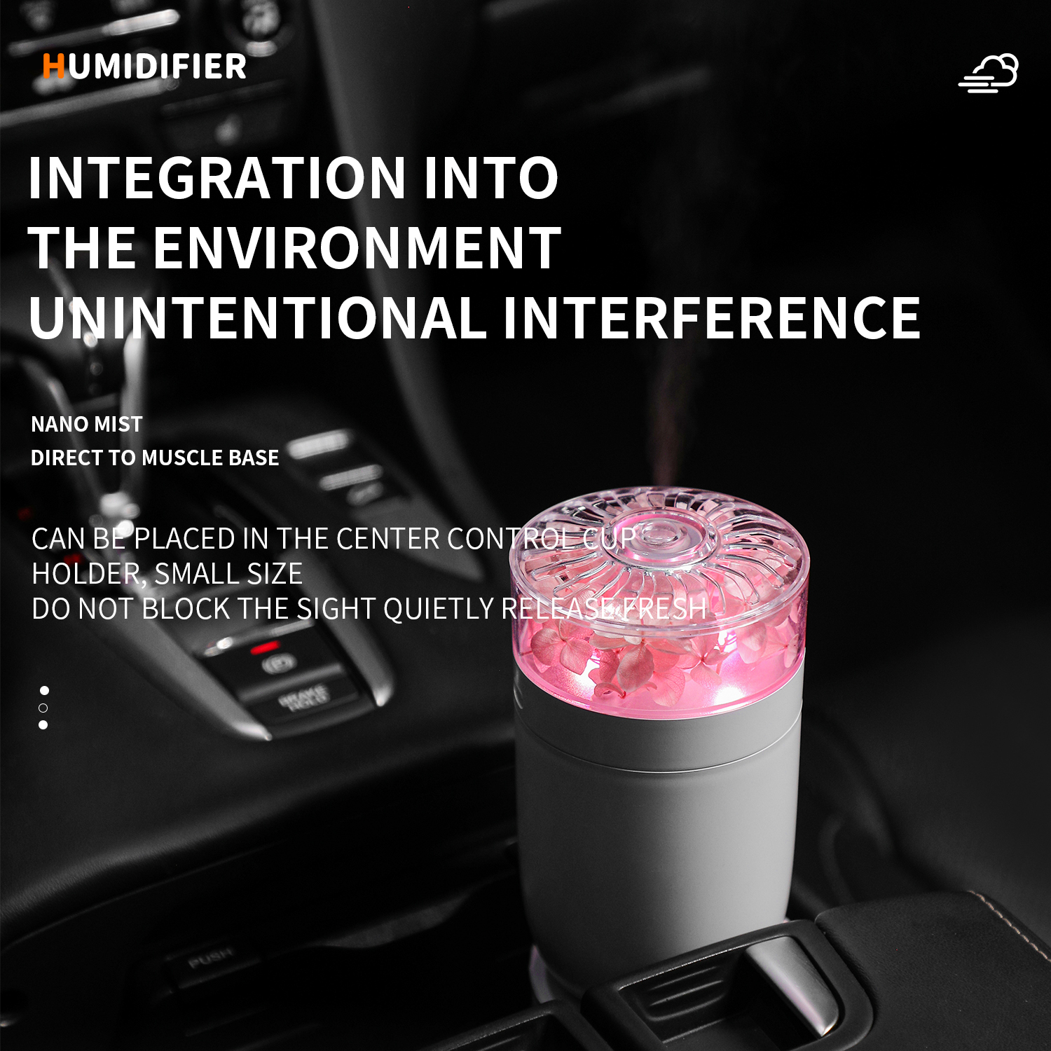 Autointerieur mit kleinem Luftbefeuchter in der Mittelkonsole. Der Luftbefeuchter ist grau und rosa, mit Text über dem Bild.