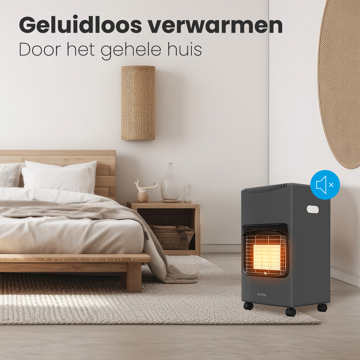 Een donkergrijze kachel met een brandende voorkant staat in een slaapkamer. Een bed, een nachtkastje en een tapijt zijn zichtbaar. Geluid uit-icoon.
