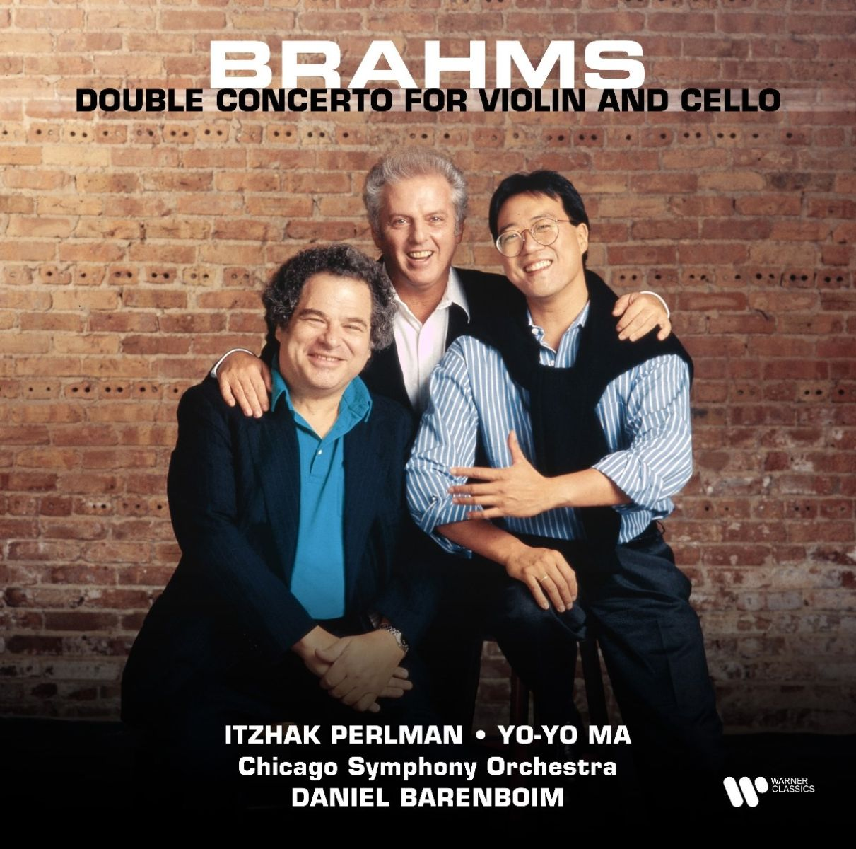 Copertina dell'album: Tre uomini si abbracciano davanti a un muro di mattoni. Il testo recita Brahms, Doppio Concerto, Itzhak Perlman, Yo-Yo Ma e Daniel Barenboim.