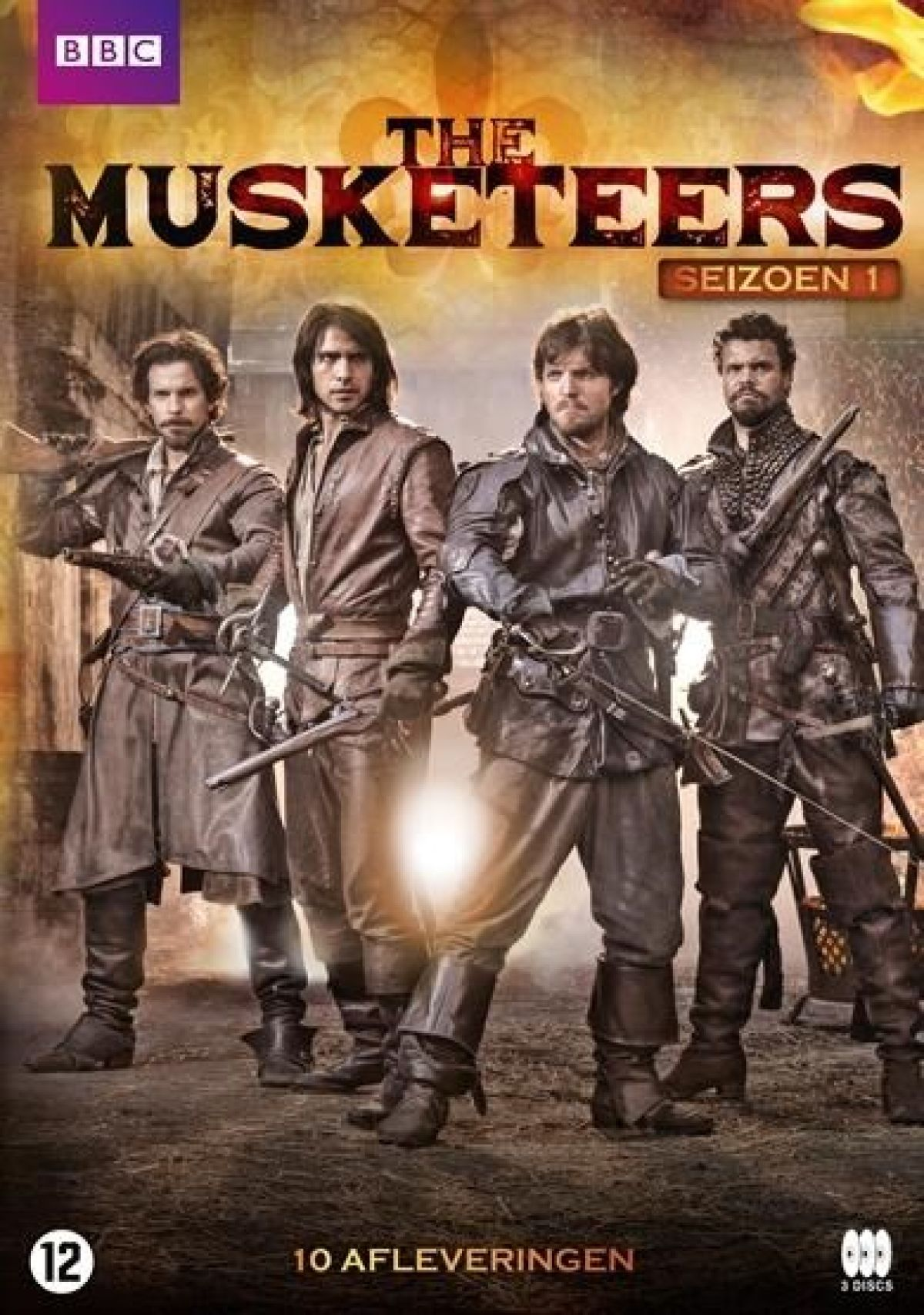 Poster van 'The Musketeers' met vier mannen in historische kleding, die wapens vasthouden. De achtergrond is een oranje en gele gradiënt.