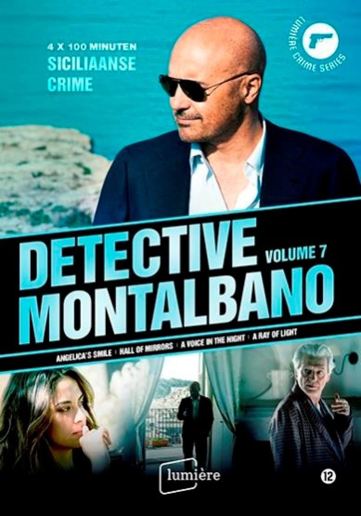 DVD-hoes voor Detective Montalbano. Toont een man met zonnebril, tekst en afbeeldingen van acteurs. Titel: Volume 7.