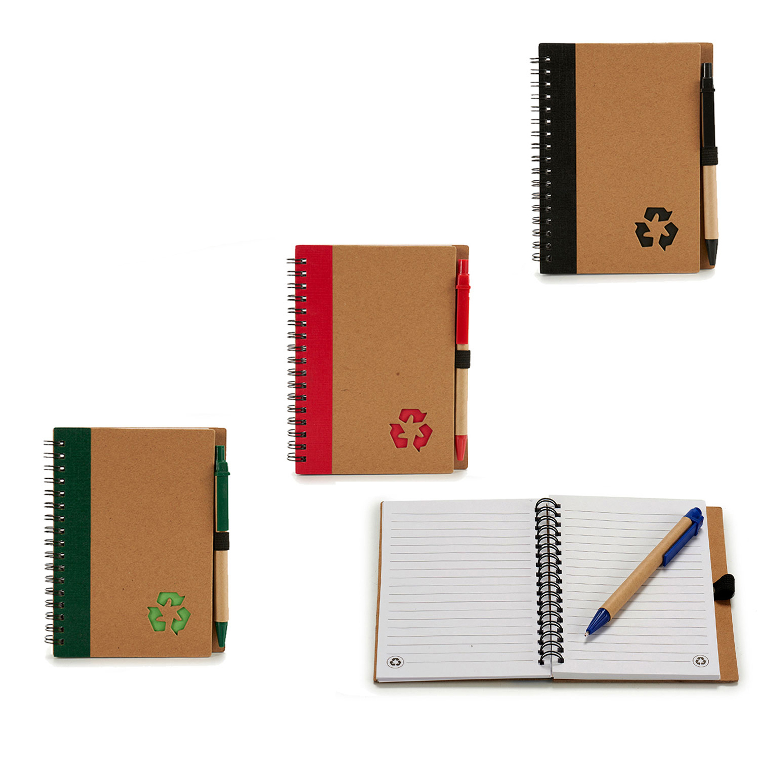 Cinco cuadernos con símbolos de reciclaje. Cada uno tiene un bolígrafo. Las cubiertas varían en color: marrón, negro, rojo y verde. Uno está abierto.