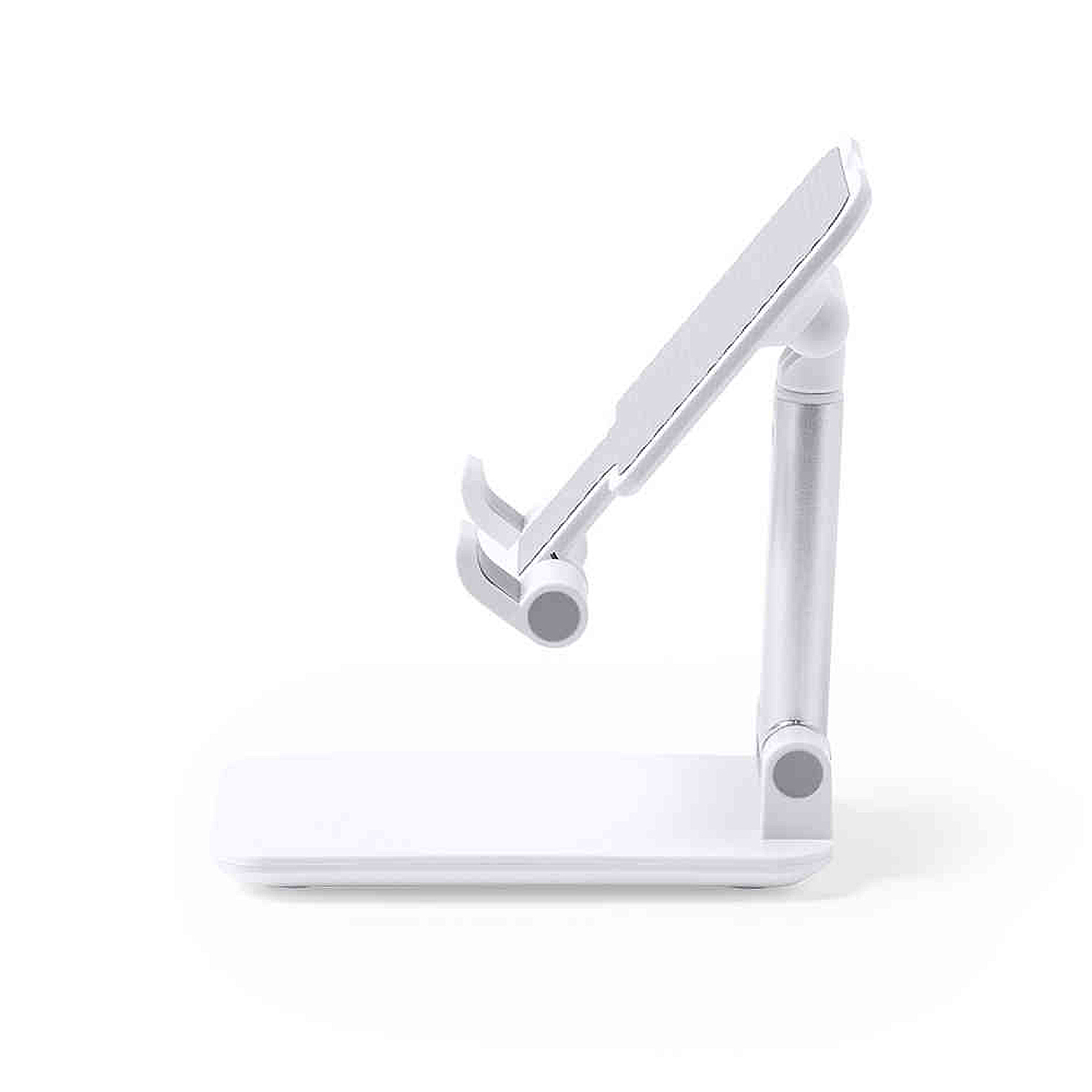 Se muestra un soporte de teléfono blanco ajustable. Tiene una base, un brazo de soporte y una cuna para teléfono. Sobre un fondo blanco.