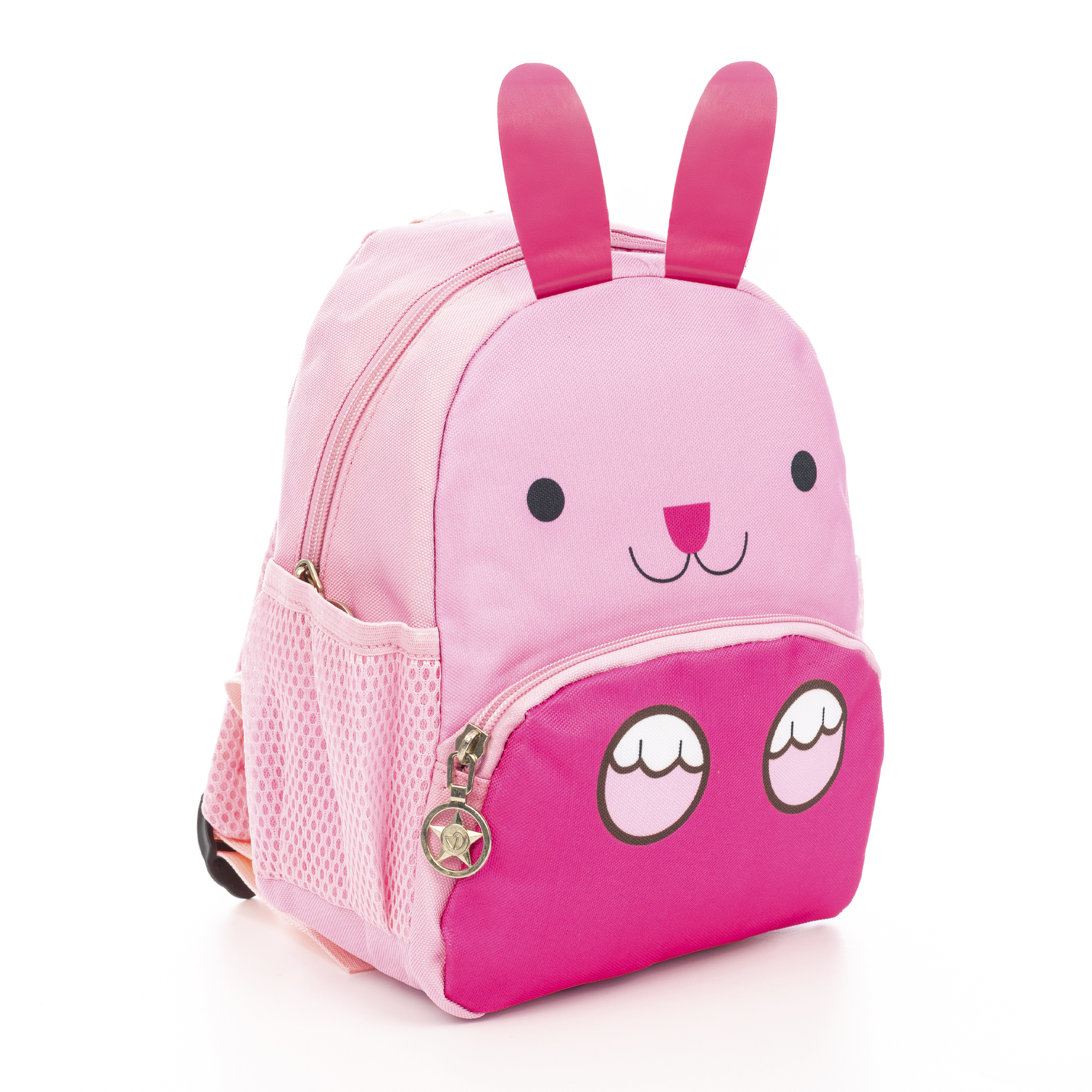 Uno zaino rosa a forma di coniglio con cerniera, tasca laterale in rete e orecchie rosa. Sfondo bianco.