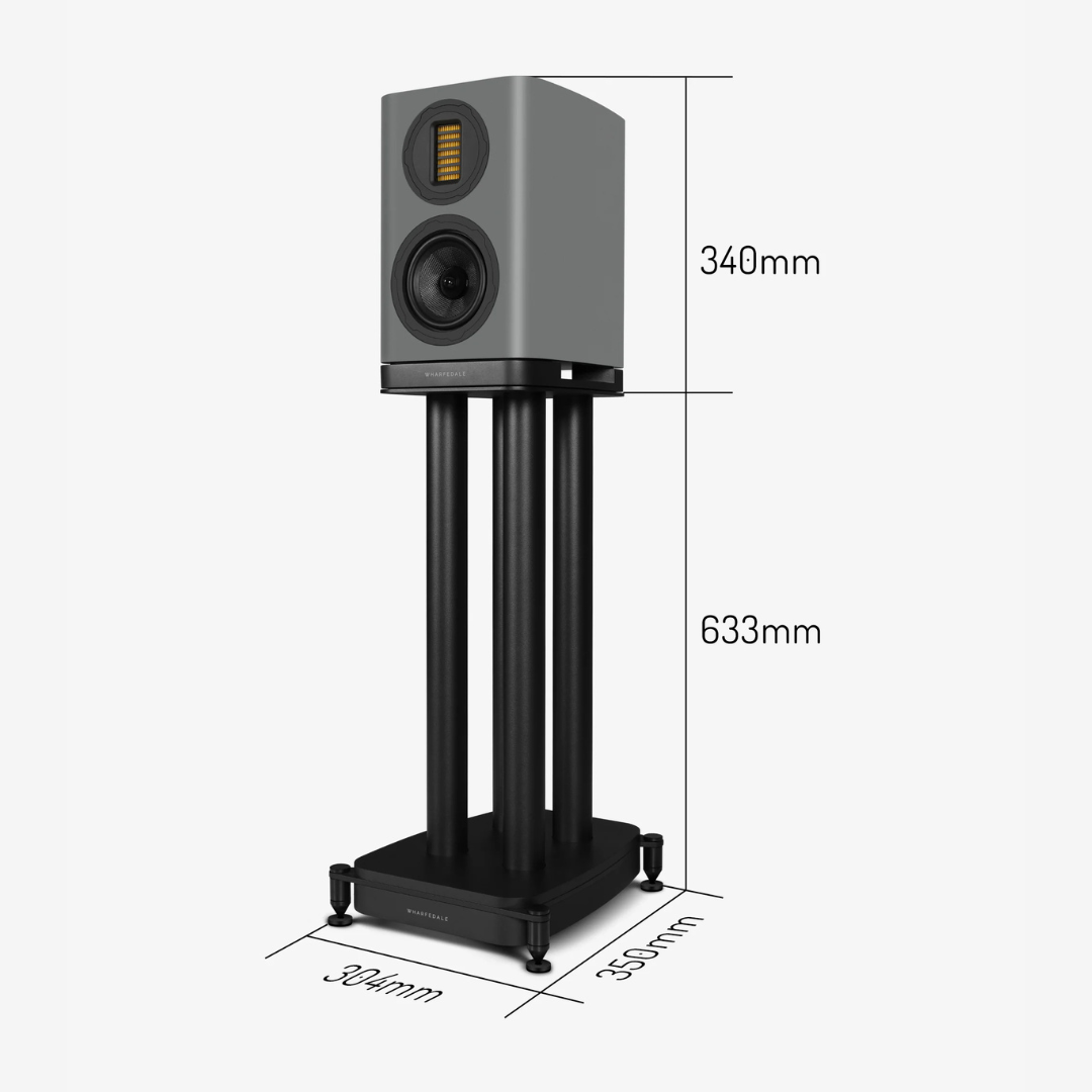 Een grijze luidspreker op een zwarte standaard. Afmetingen: 340mm luidsprekerhoogte, 633mm standhoogte en basisafmetingen.