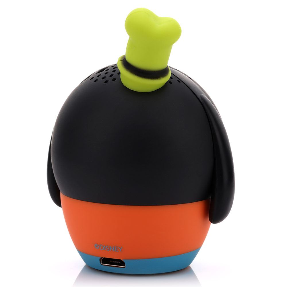 Een ronde speaker die op Goofy lijkt. Het heeft een zwarte kop met een groene hoed, een oranje middengedeelte, een blauwe bodem en zwarte oren.