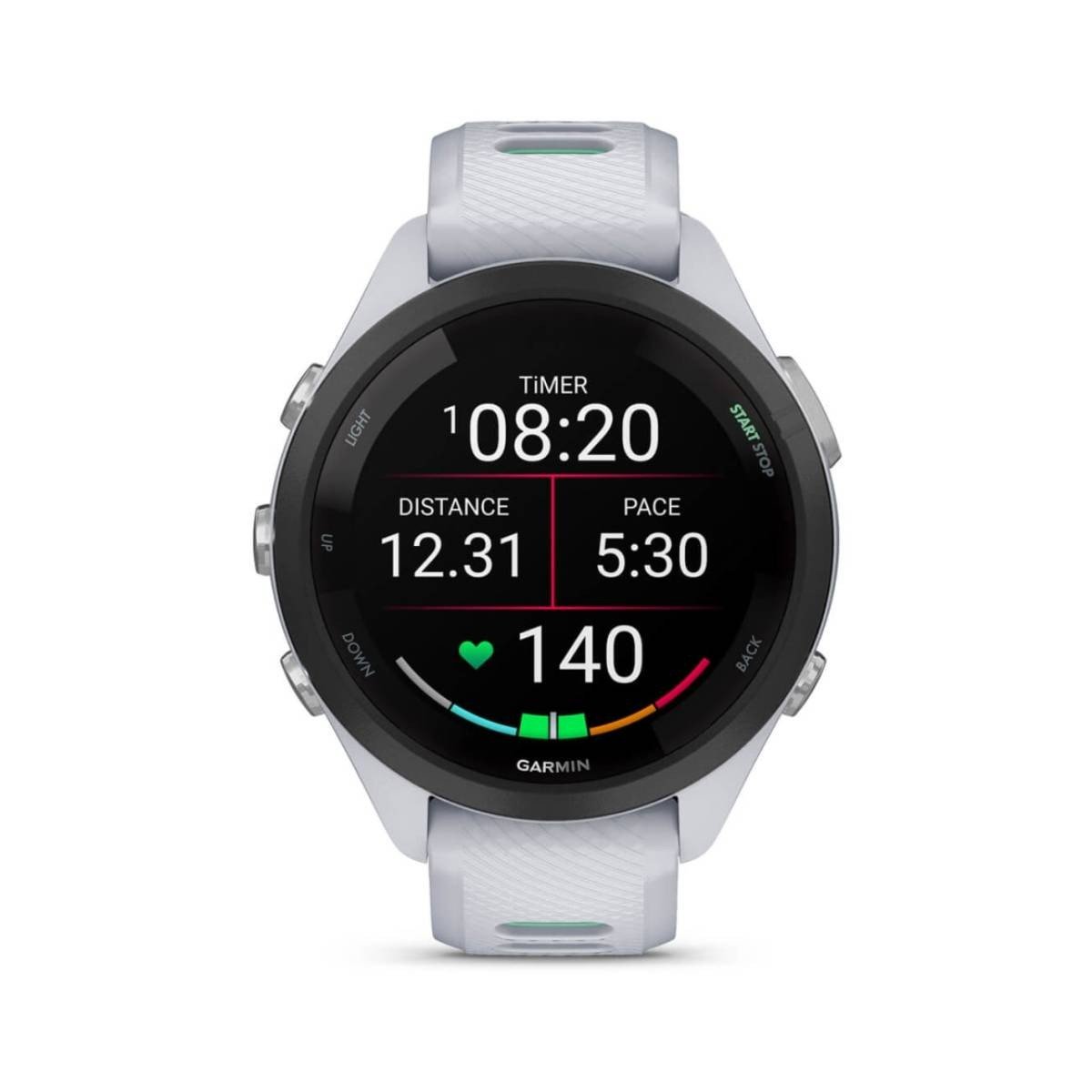 Biały smartwatch Garmin wyświetla timer, dystans i tempo. Pokazuje również tętno 140. Zegarek ma biały pasek.