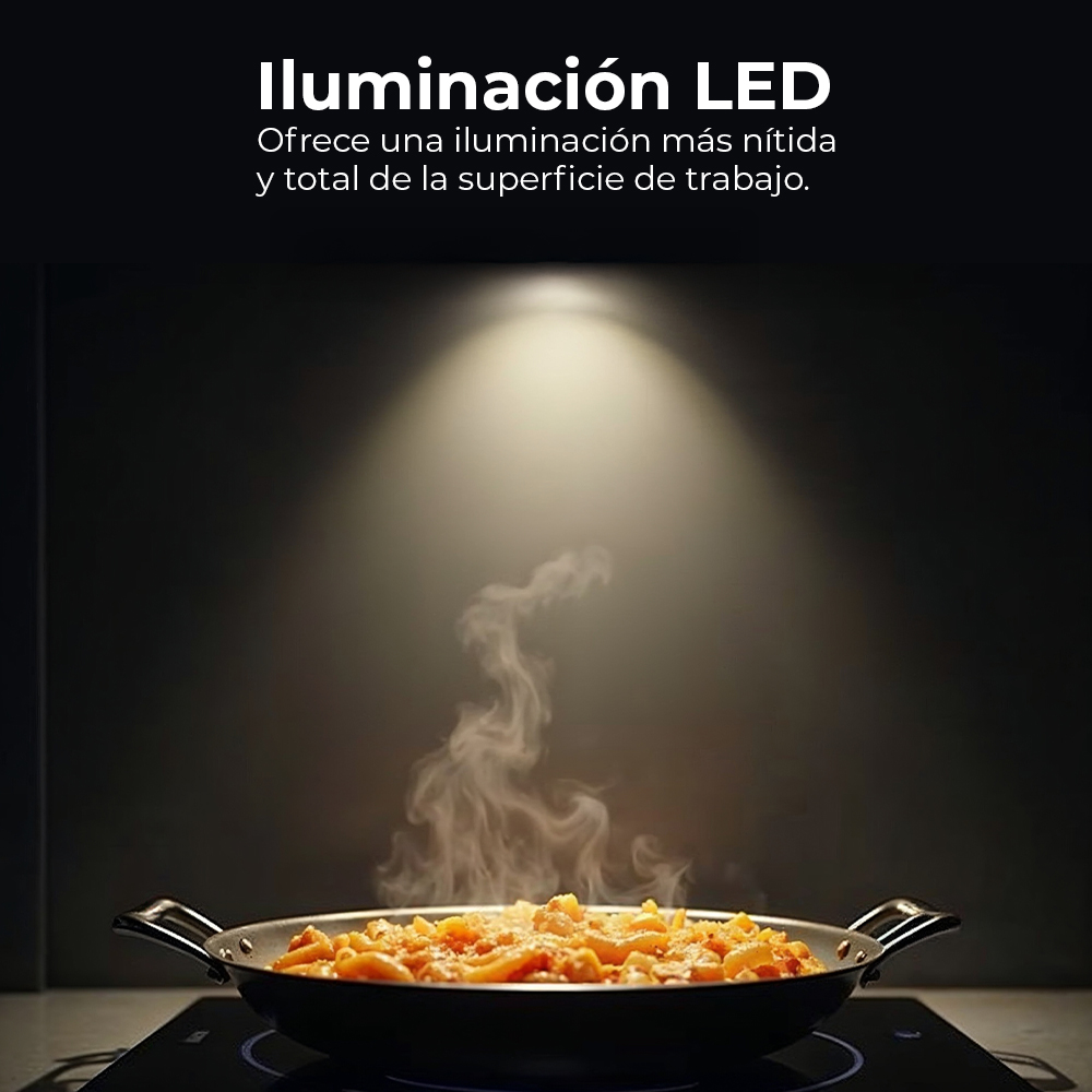 Una sartén de pasta en una estufa. El vapor se eleva. Un foco ilumina el plato. El texto superior dice 'Iluminación LED'.