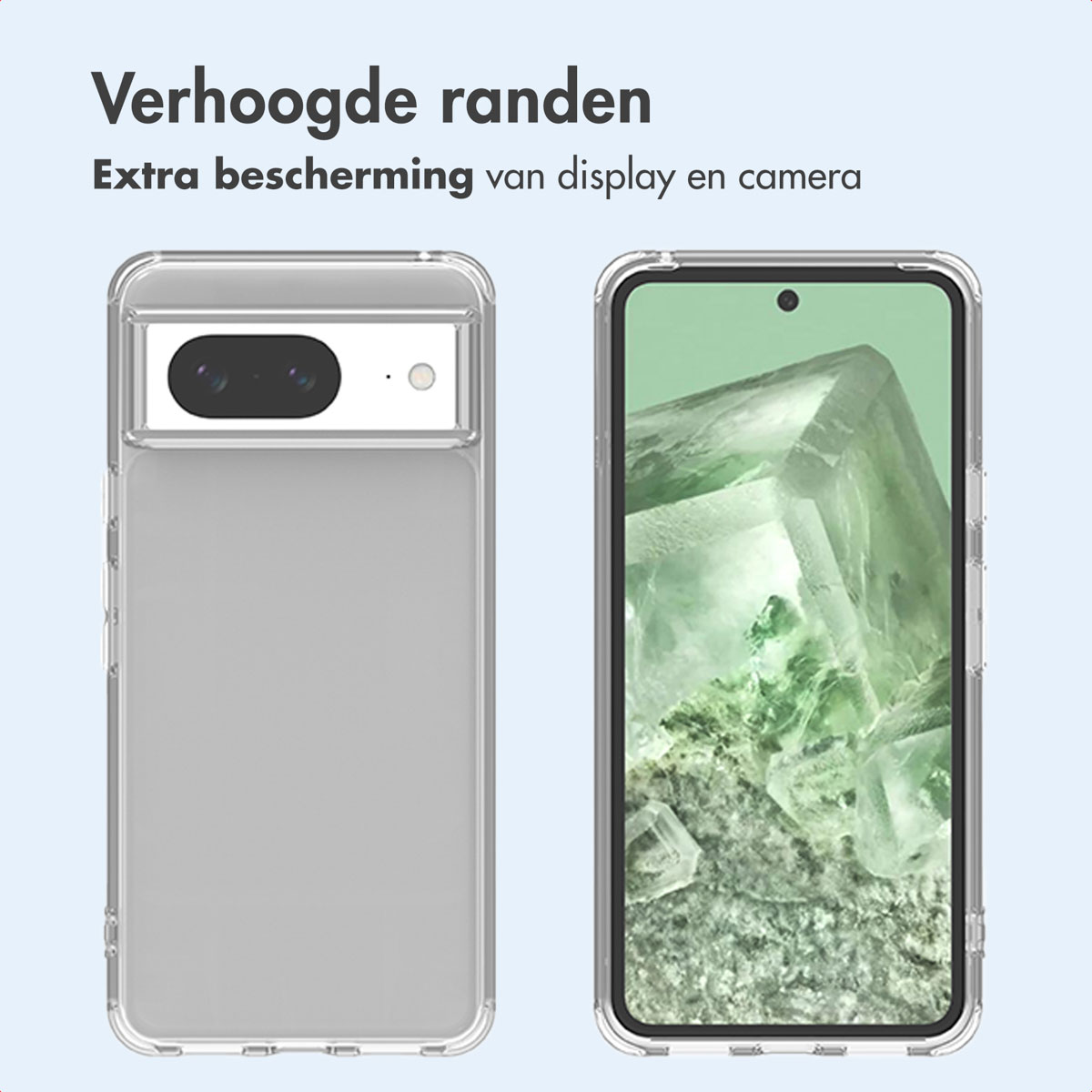 Due custodie per telefoni, una trasparente, una con un telefono che mostra un'immagine astratta verde. Il testo indica protezione extra.