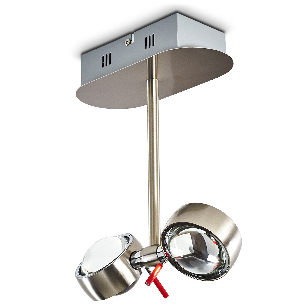 Moderne Deckenstrahler. Er hat zwei verstellbare Strahler, ein gebürstetes Metall-Finish und einen roten Hebel. Die Leuchte ist vor weißem Hintergrund.