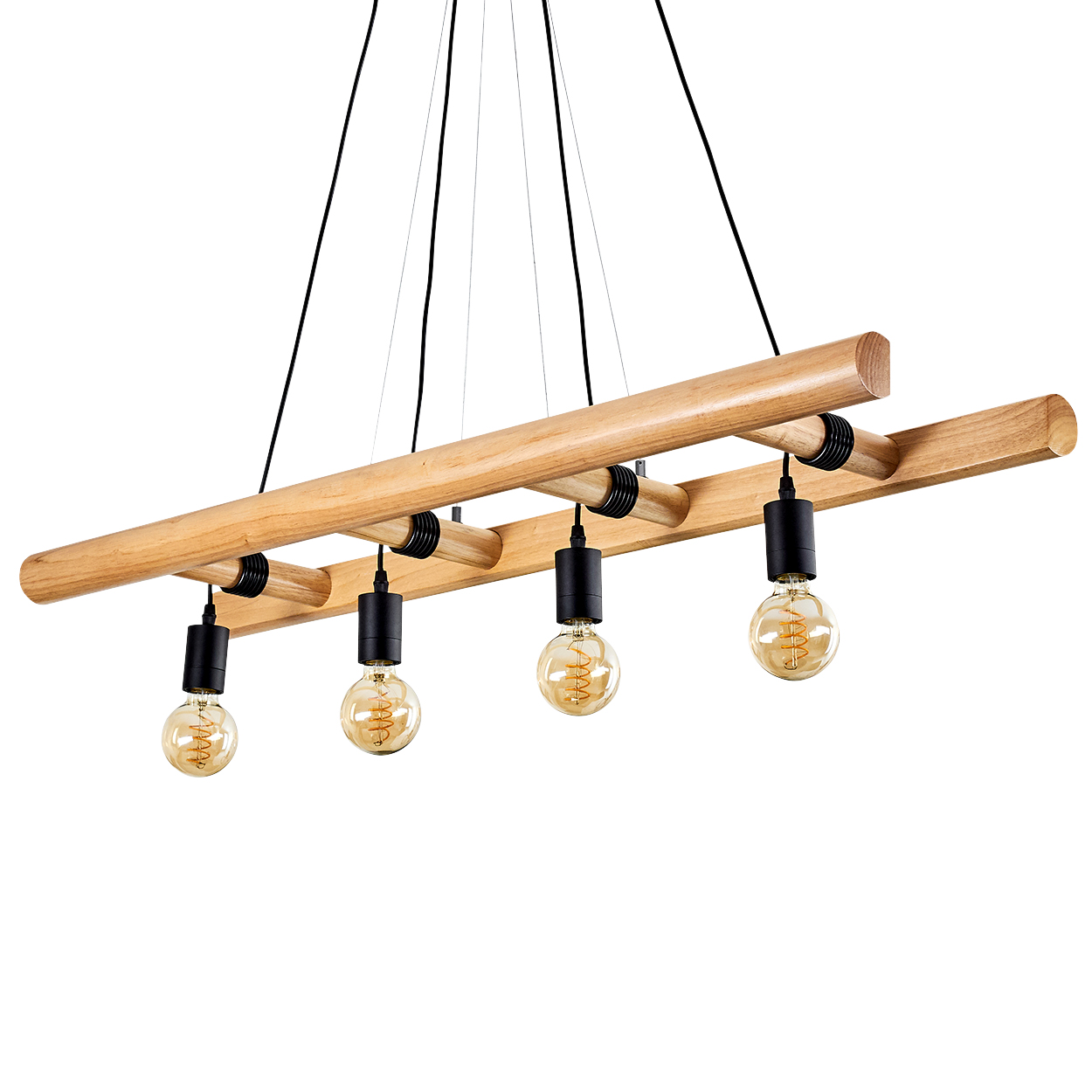 Holz-Leuchter im Leiterstil mit vier Glühbirnen im Edison-Stil. Schwarze Kabel und Lampenfassungen. Weißer Hintergrund.