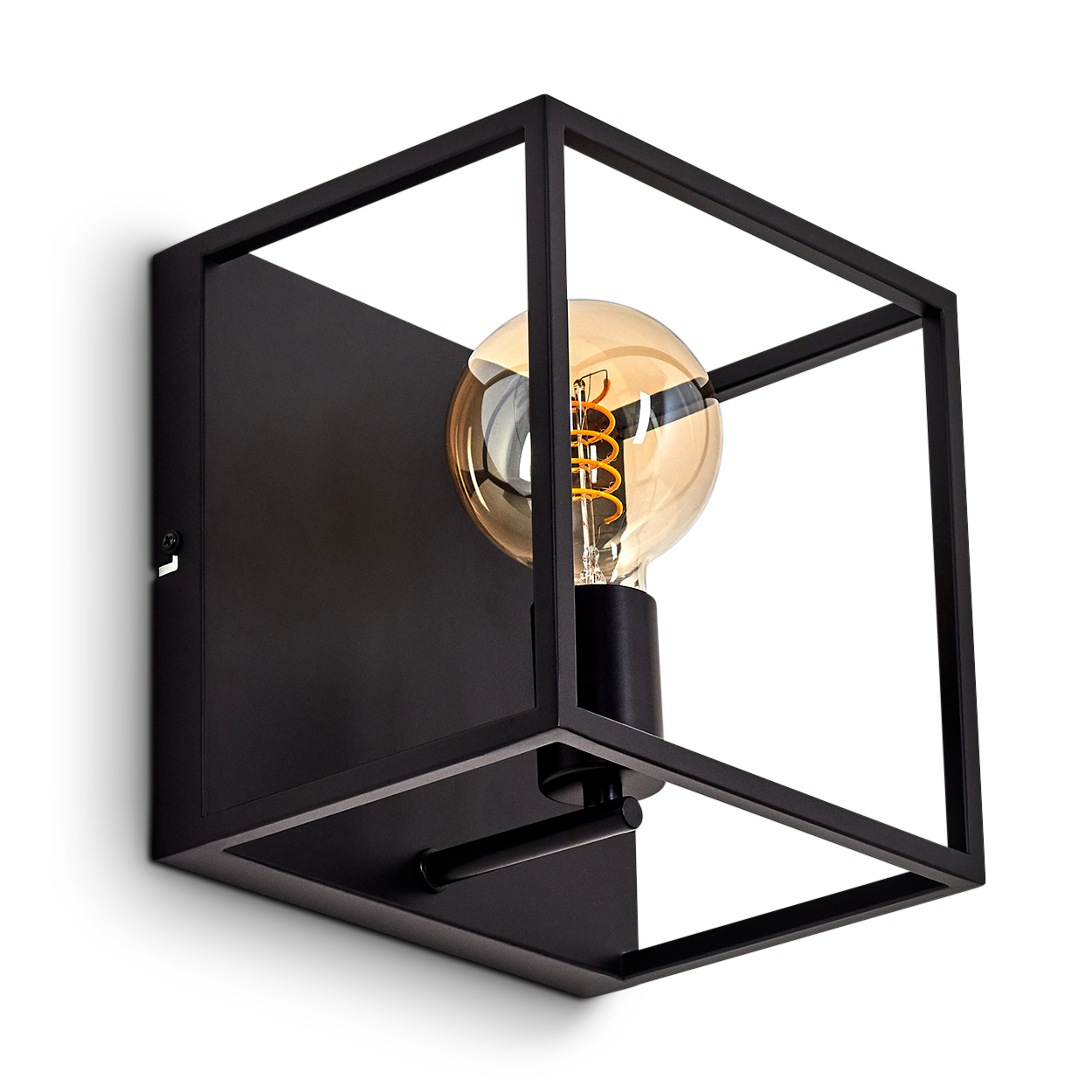 Eine moderne schwarze Wandlampe mit Käfigdesign und einer warm getönten Glühbirne, die einen Schatten auf eine weiße Wand wirft.