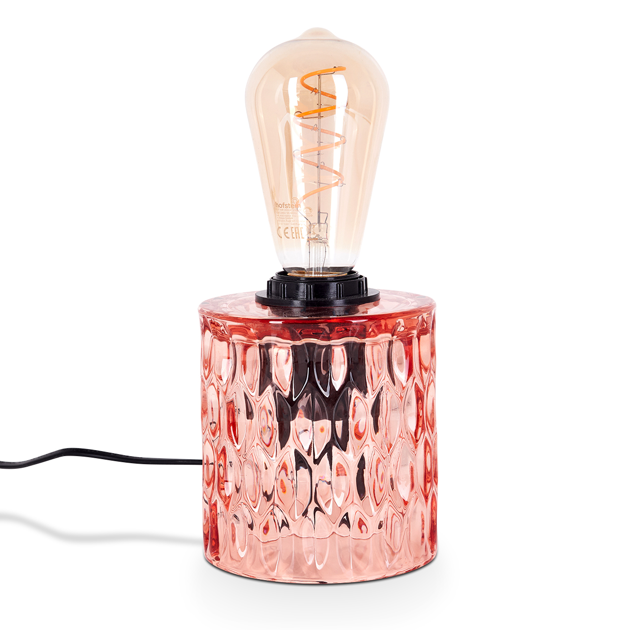 Eine dekorative Lampe mit rosa Glasfuß und großer, freiliegender Glühbirne. Ein schwarzes Kabel erstreckt sich vom Sockel.