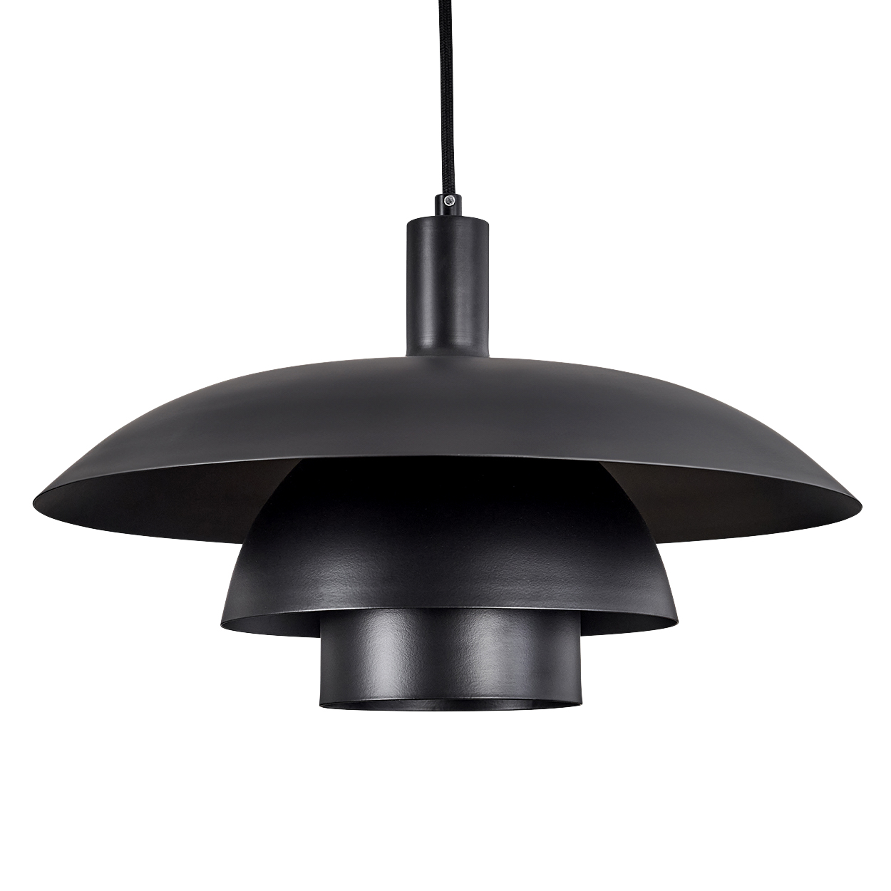 Eine moderne schwarze Pendelleuchte. Sie hat ein mehrschichtiges Design mit einem großen, gebogenen Schirm und einem zylindrischen Sockel.
