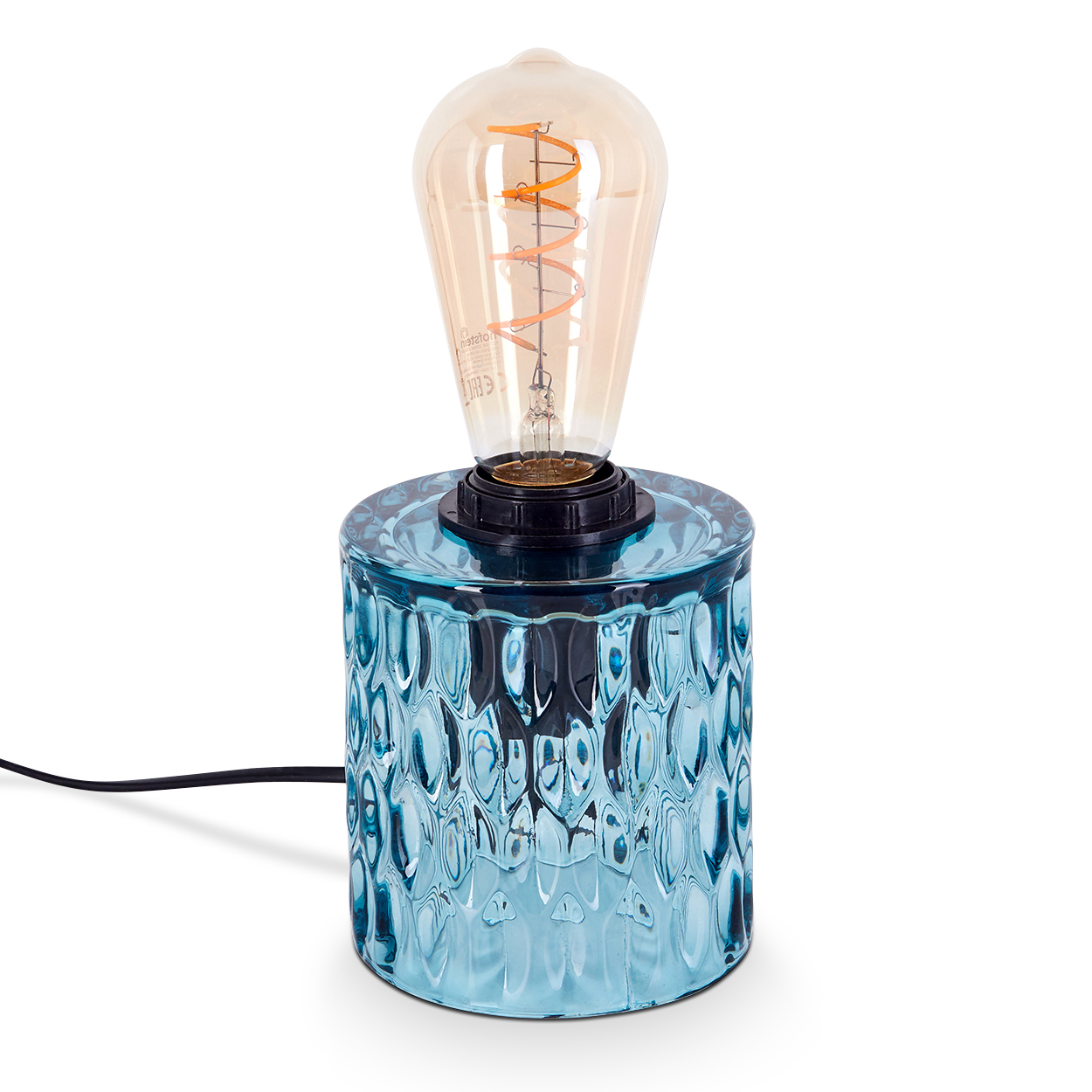 Eine dekorative Tischlampe mit blauem Glasfuß und einer Glühbirne im Vintage-Stil. Die Glühbirne hat einen Spiralglühfaden.