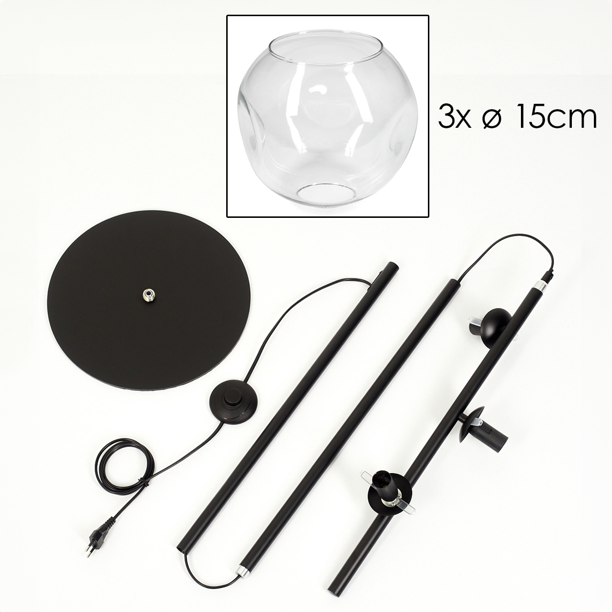 Zerlegte schwarze Stehlampe mit Glaskugel. Komponenten: Basis, Stäbe, Schalter, Netzkabel und eine Glasschale.