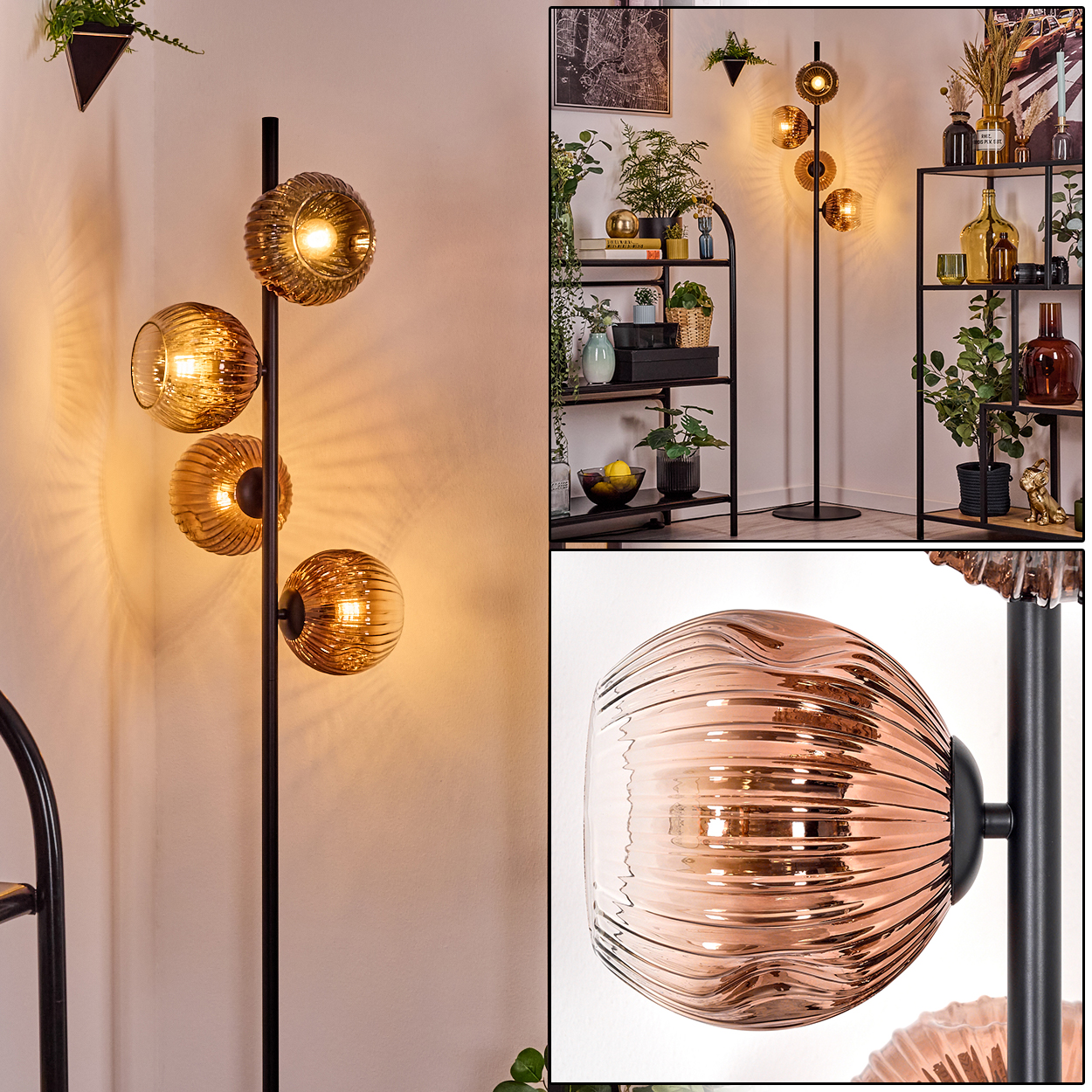 Eine Stehlampe mit vier bernsteinfarbenen Glaskugelschirmen. Die Lampe steht hoch in einem Raum mit weißer Wand und Regalen.