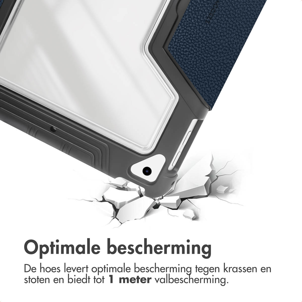 Tablethoesje tegen witte achtergrond. Schuin, met zichtbare scheuren. Tekst: 'Optimale bescherming, 1 meter valbescherming'.