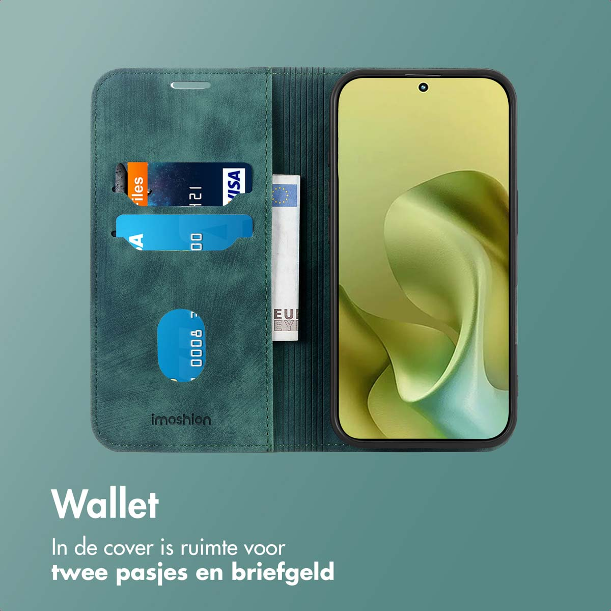 Un telefono in un portafoglio verde. Sono visibili carte e una banconota. Lo schermo ha una sfumatura verde e gialla.