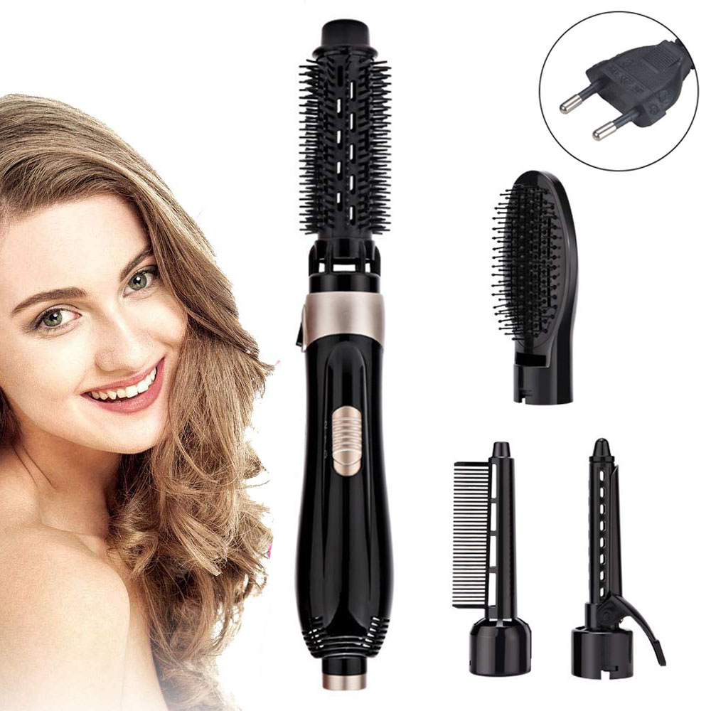 Eine lächelnde Frau neben einem schwarzen Haarstyling-Tool mit mehreren Aufsätzen und einem Netzstecker.