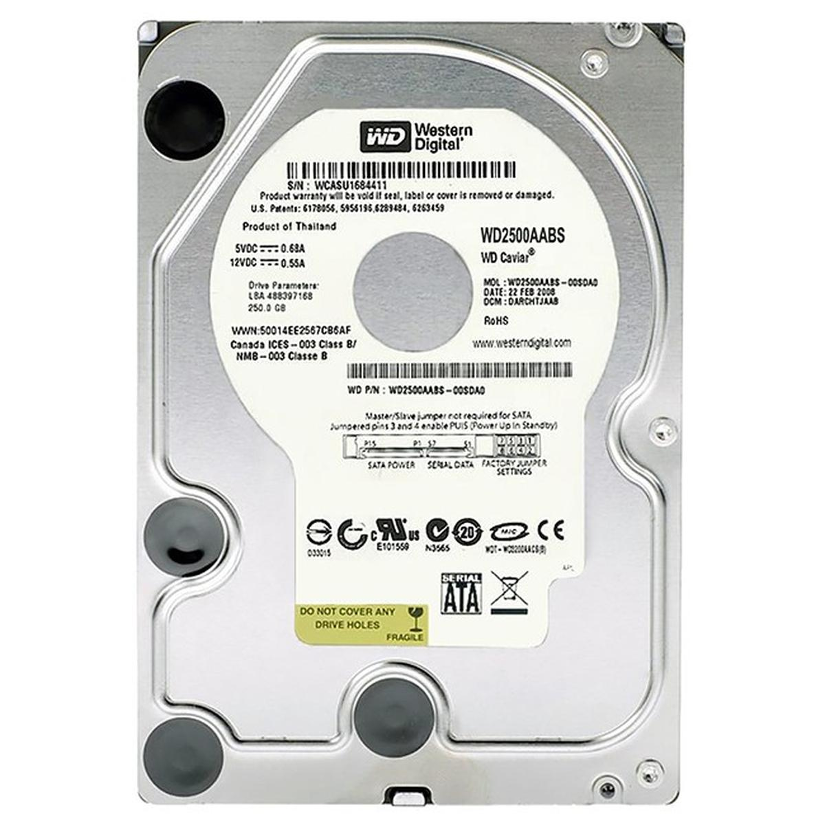 Un disco rigido con etichette e testo. È WD Caviar WD2500AABS, con il logo Western Digital.