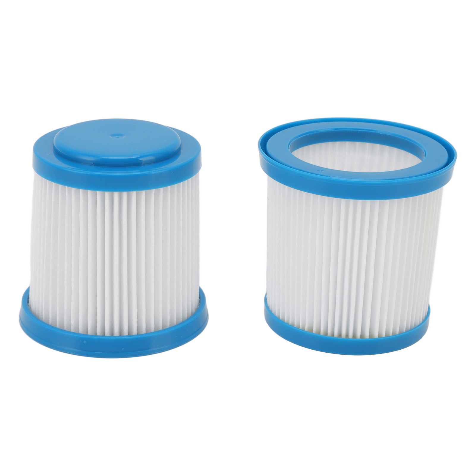 Zwei zylindrische Staubsaugerfilter. Jeder hat eine blaue Ober- und Unterseite mit weißem, plissiertem Papier.