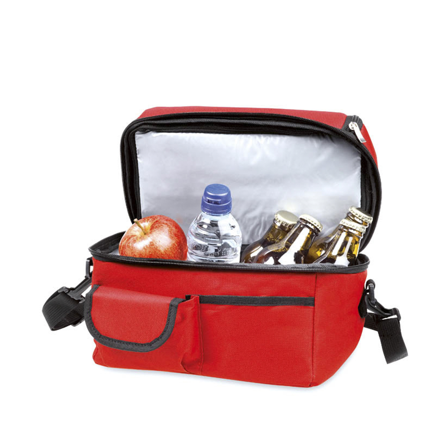 Una borsa termica rossa con una mela, una bottiglia d'acqua e piccole bottiglie all'interno. La borsa ha una tracolla nera e tasche.