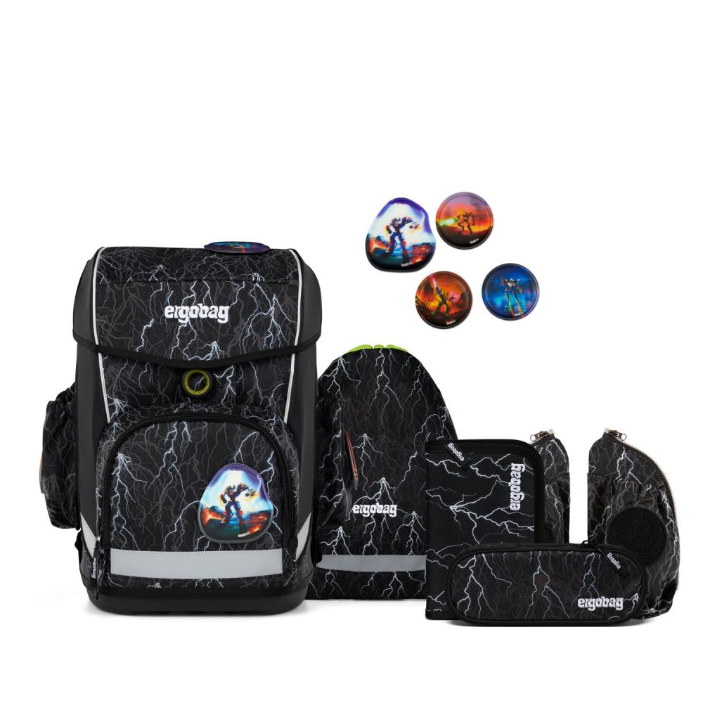 Ein Schulranzen-Set mit schwarzem Blitzmuster. Enthält einen Rucksack, Federmäppchen, Turnbeutel und Aufnäher mit Superhelden-Designs.