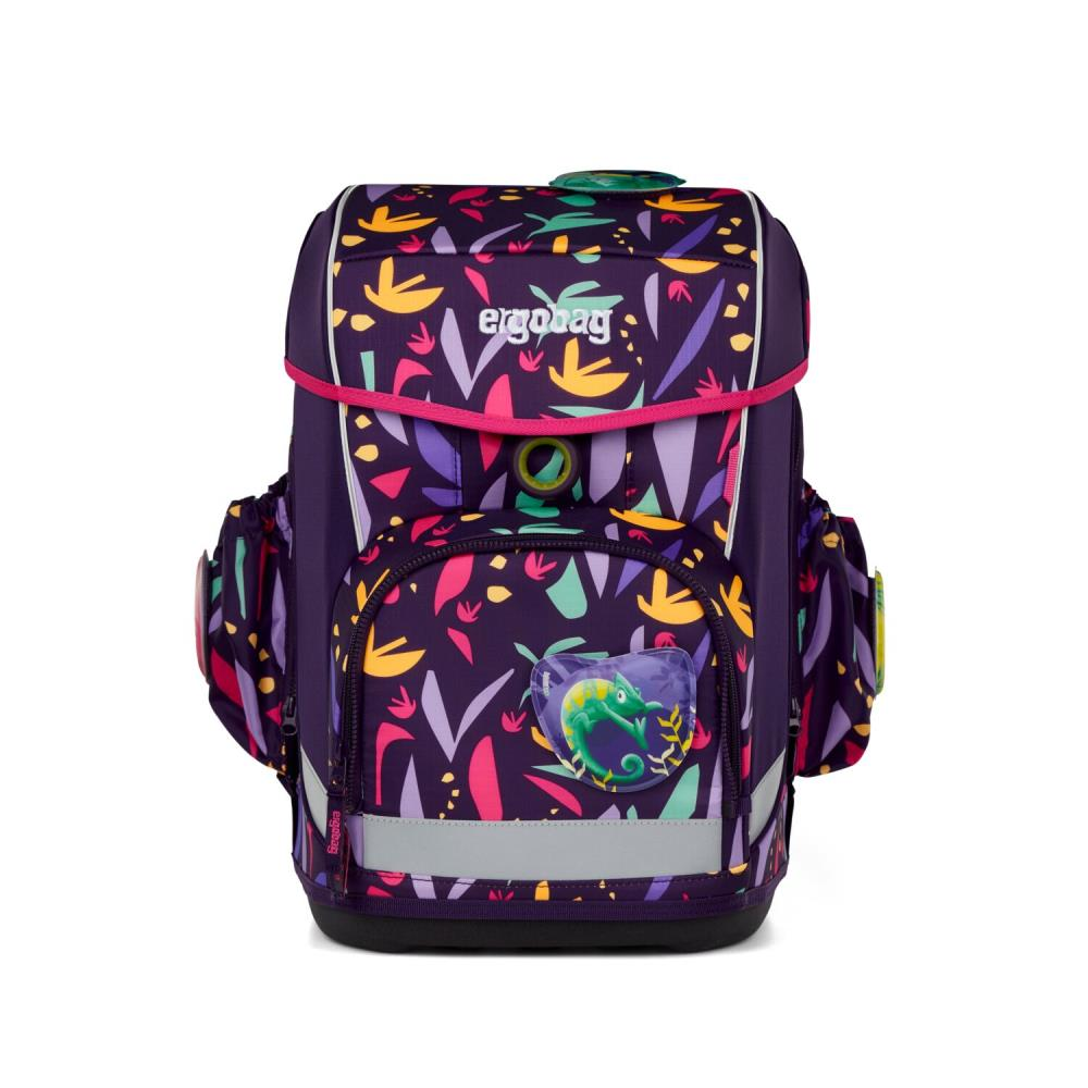 Lila Rucksack mit Blumenmuster und einem Chamäleon. Er hat Seitentaschen und einen reflektierenden Streifen. Die Marke ist 'ergobag'.