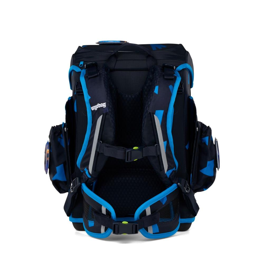 Ein marineblauer Rucksack mit blauen Akzenten. Er hat mehrere Fächer, Riemen und die Marke 'ergobag' auf der Rückseite.