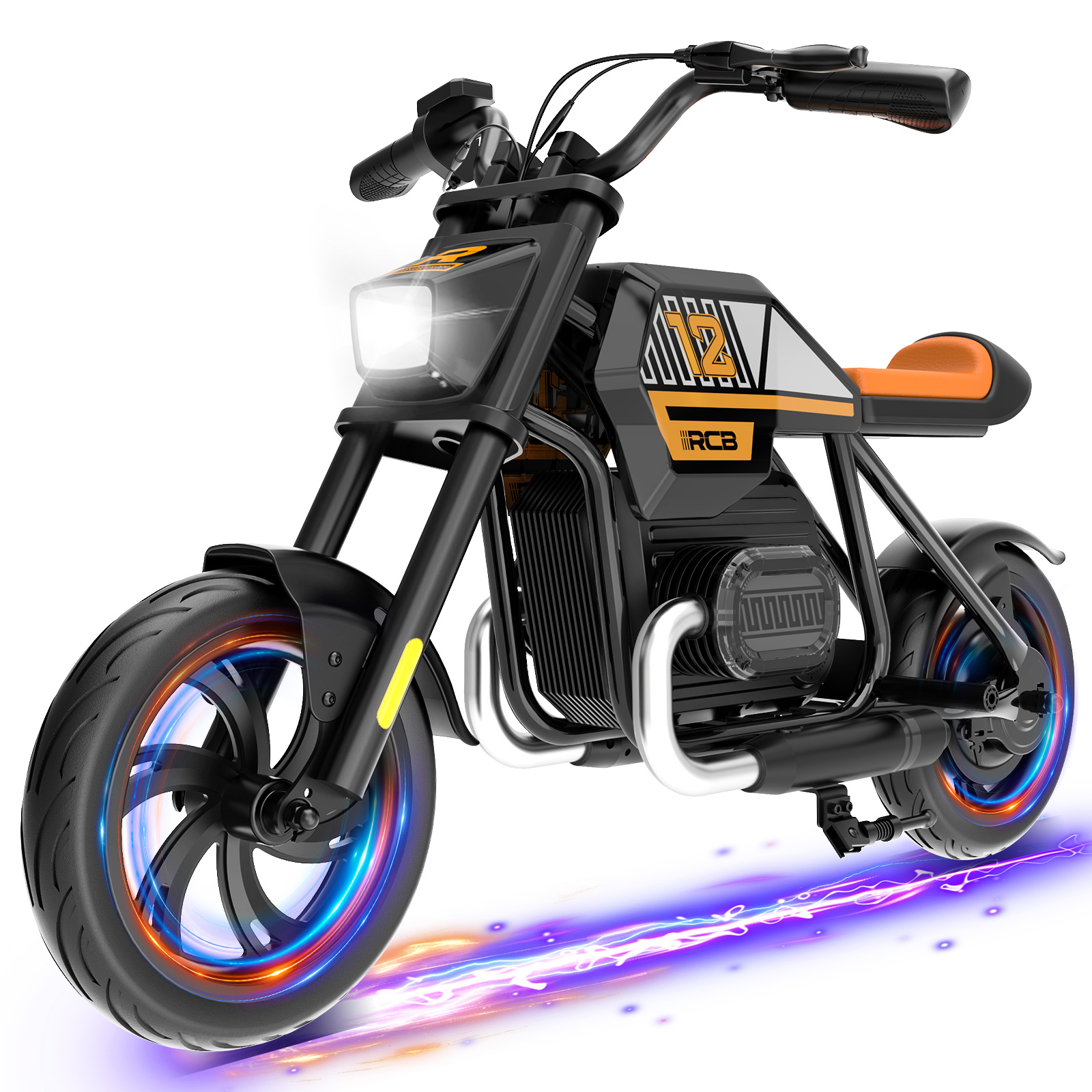 Zwarte en oranje elektrische motorfiets met oplichtende wielen en een heldere koplamp. Het heeft het nummer 12 en het RCB-logo.