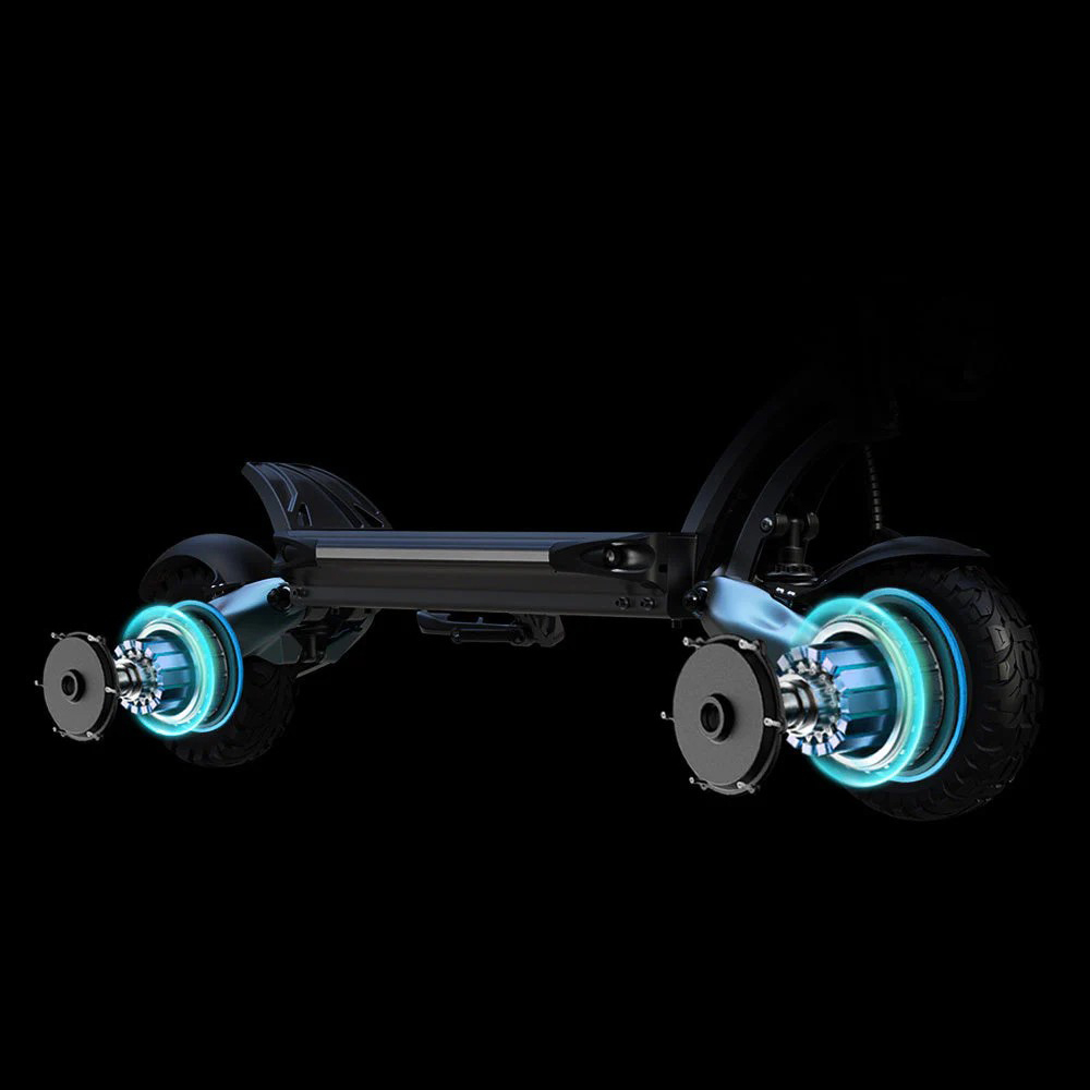 Przekrój elektrycznej hulajnogi. Czarna rama z świecącymi niebieskimi detalami silnika. Koła, silniki i rama na czarnym tle.