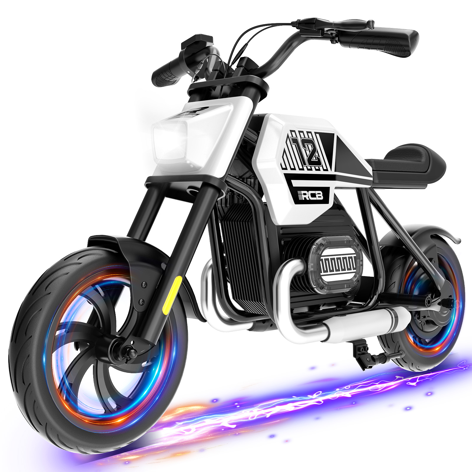 Een witte en zwarte motorfiets met gloeiende wielen en een heldere koplamp tegen een witte achtergrond.