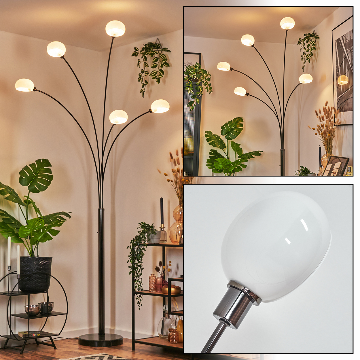 Eine moderne Stehlampe mit sechs weißen Kugelleuchten, umgeben von Pflanzen und dekorativen Gegenständen. Die Lampe ist schwarz und der Raum hat einen neutralen Ton.