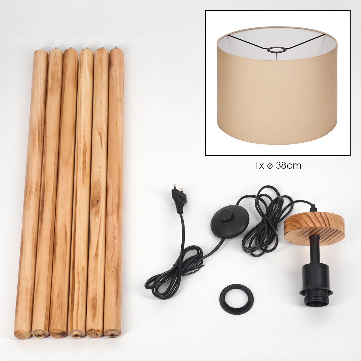 Das Bild zeigt Lampenteile: Holzbeine, Lampenschirm, Sockel mit Glühbirnenfassung, Kabel, Schalter und Gummiring auf weißem Hintergrund.