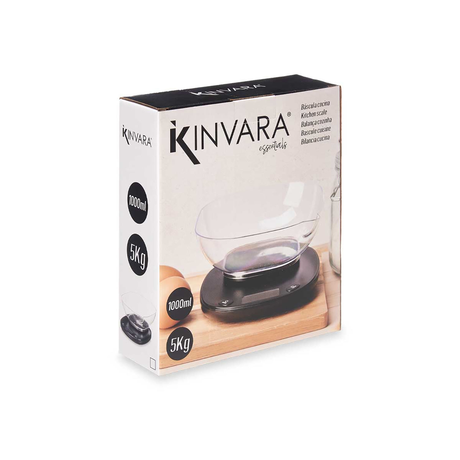 Bilancia da cucina Kinvara in scatola. Una bilancia nera con una ciotola trasparente, su una base di legno. La scatola ha testo in più lingue.