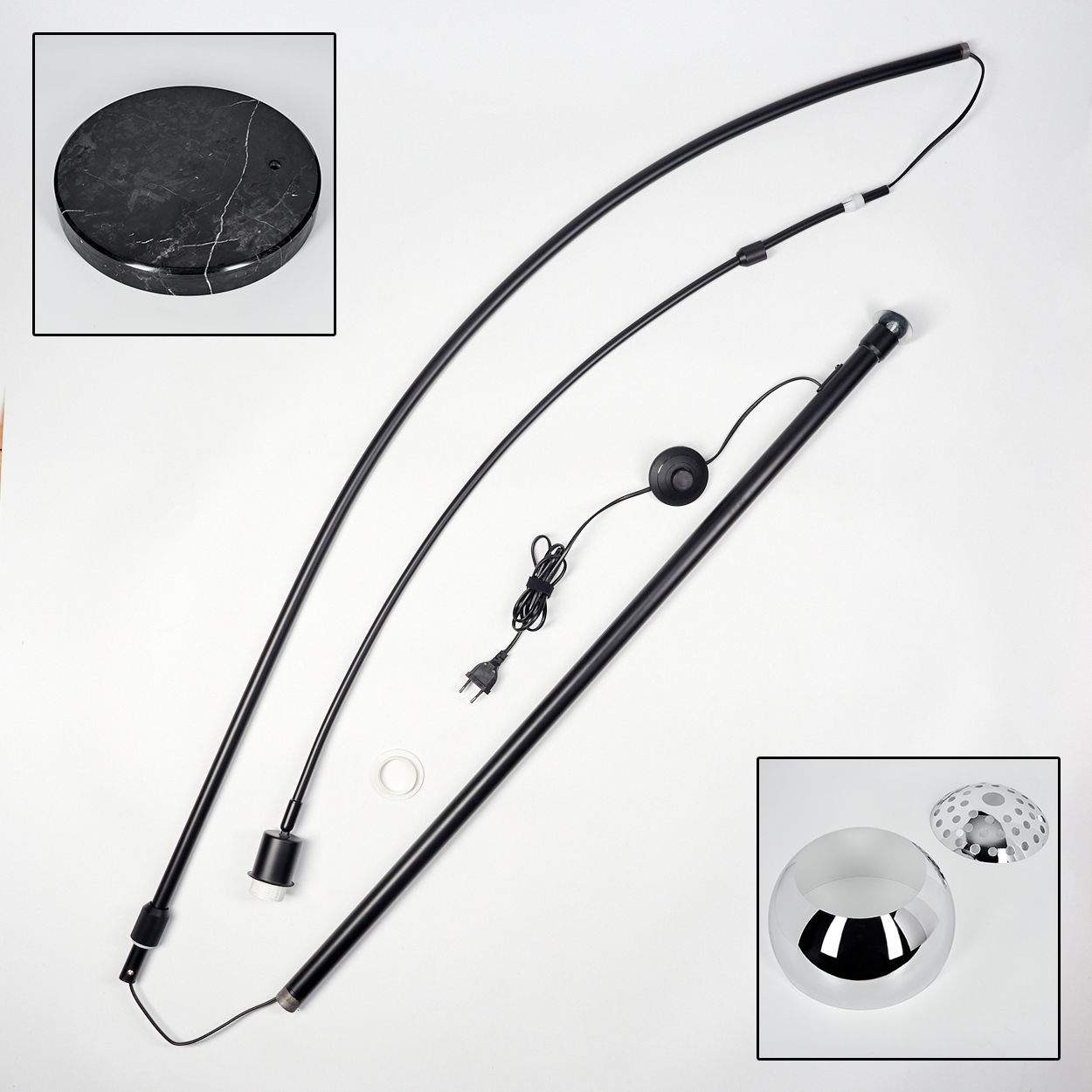 Zerlegte schwarze Stehlampenteile auf weißem Hintergrund. Beinhaltet Sockel, gebogenen Arm, Stange, Glühbirnenhalter und Lampenschirm.