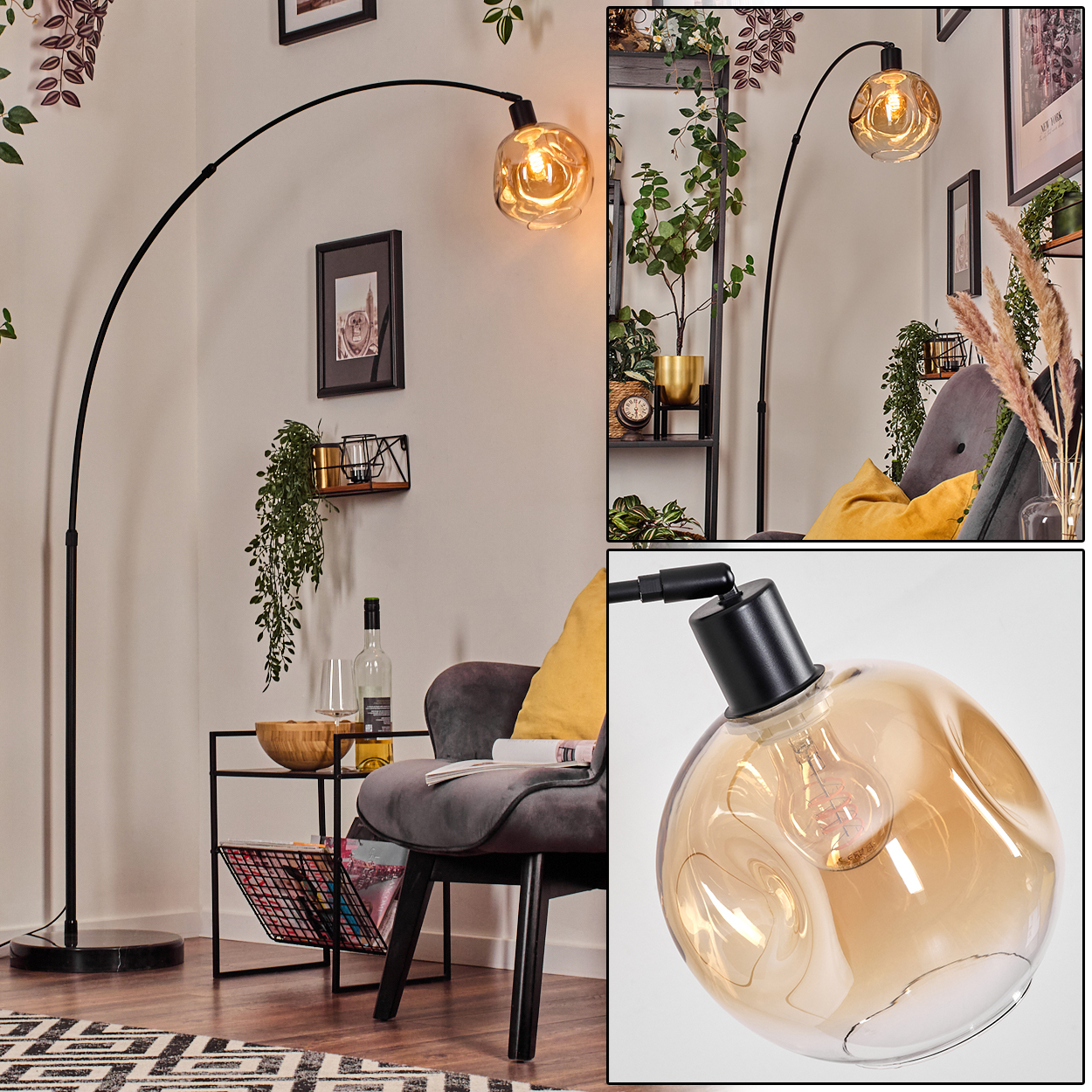Ein modernes Wohnzimmer mit einer schwarzen Bogenlampe. Ein grauer Stuhl und ein Beistelltisch sind sichtbar, mit Pflanzen und Deko im Hintergrund.