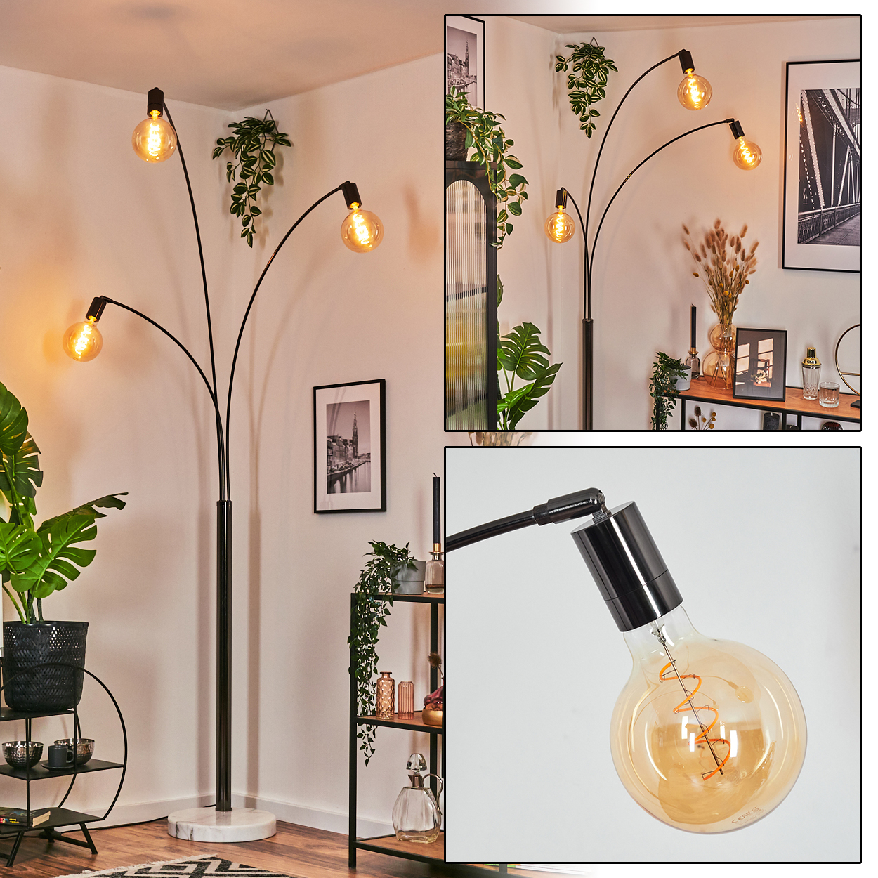 Eine moderne Stehlampe mit vier Glühbirnen. Der Raum hat Pflanzen, Bilder und ein Regal mit Dekorationsartikeln. Die Lampe ist schwarz mit goldenen Glühbirnen.