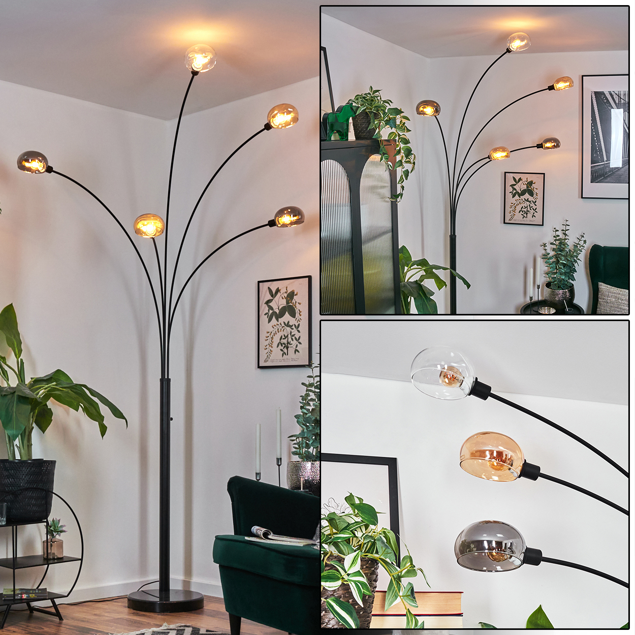 Eine moderne Stehlampe mit sechs kugelförmigen Lichtern steht in einem Wohnzimmer. Es gibt Pflanzen, einen grünen Stuhl und gerahmte Bilder.